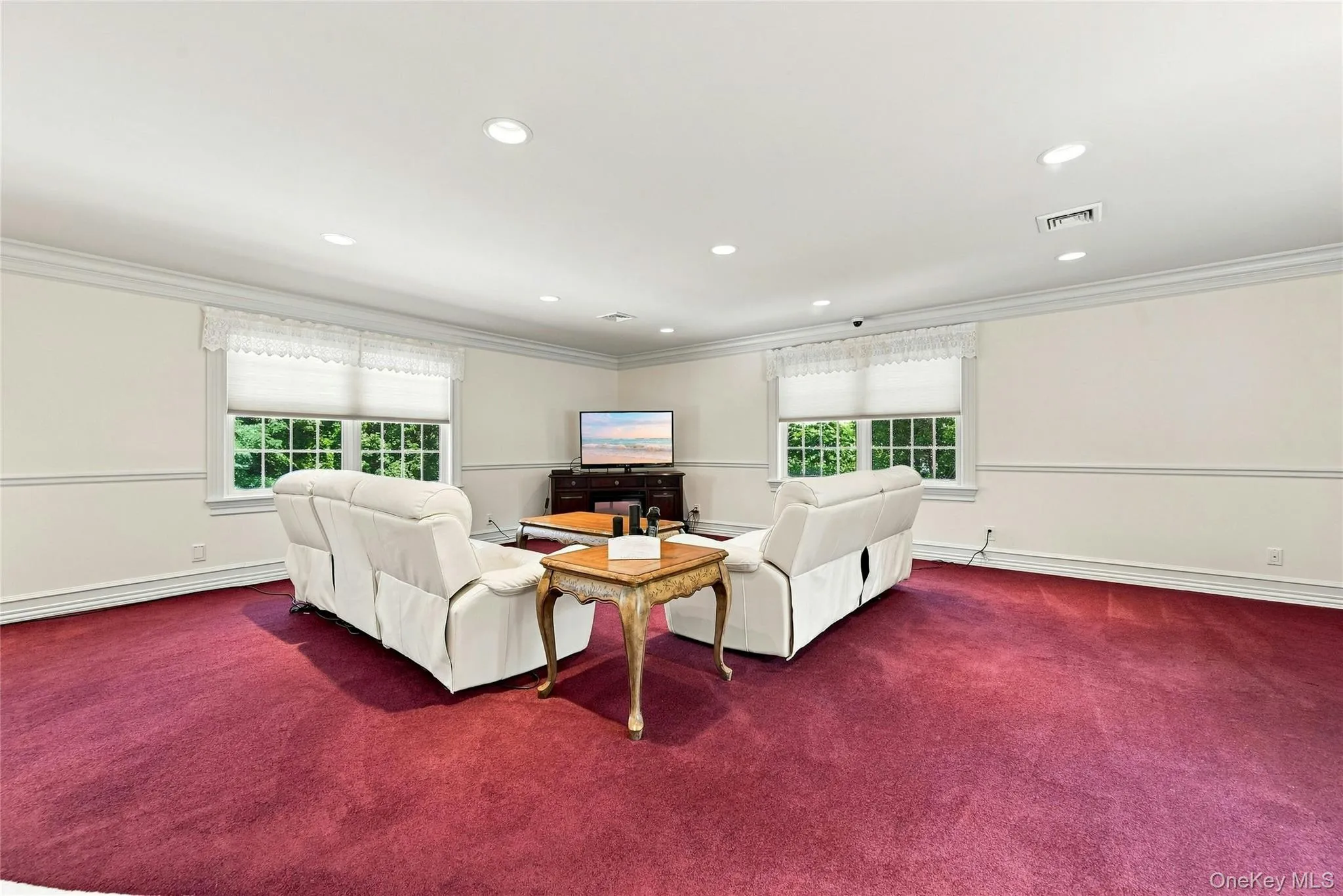 3 Crescent Drive, Huntington, NY, 5 Bedrooms Bedrooms, 12 Rooms Rooms,5 BathroomsBathrooms,Residential,For Rent,Crescent,0,1048300 3 Crescent Drive, Huntington, NY, 5 Bedrooms Bedrooms, 12 Rooms Rooms,5 BathroomsBathrooms,Residential,For Rent,Crescent,0,1048300