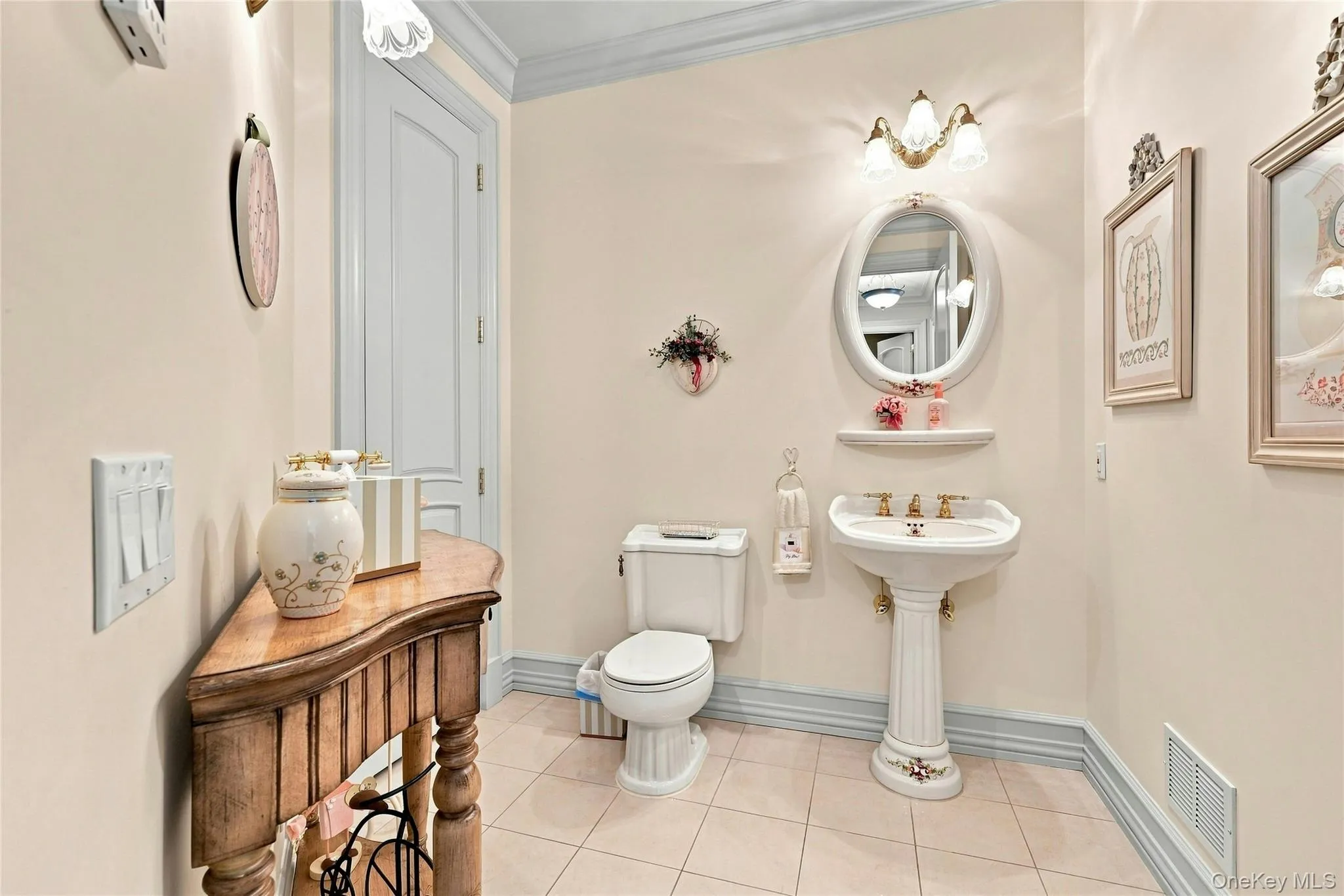Guest Bathroom Guest Bathroom