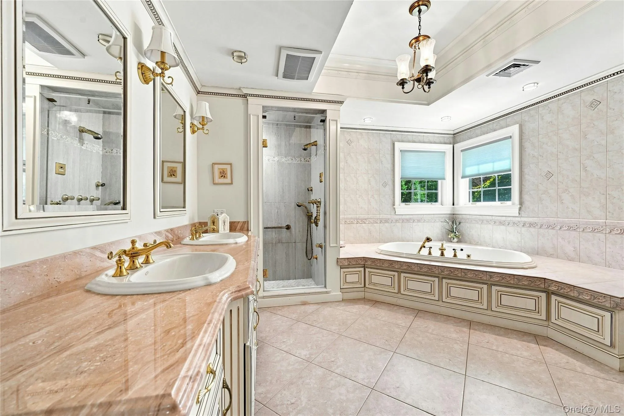 Dual SinksSteam ShowerWhirlpool TubWater Closet Dual SinksSteam ShowerWhirlpool TubWater Closet