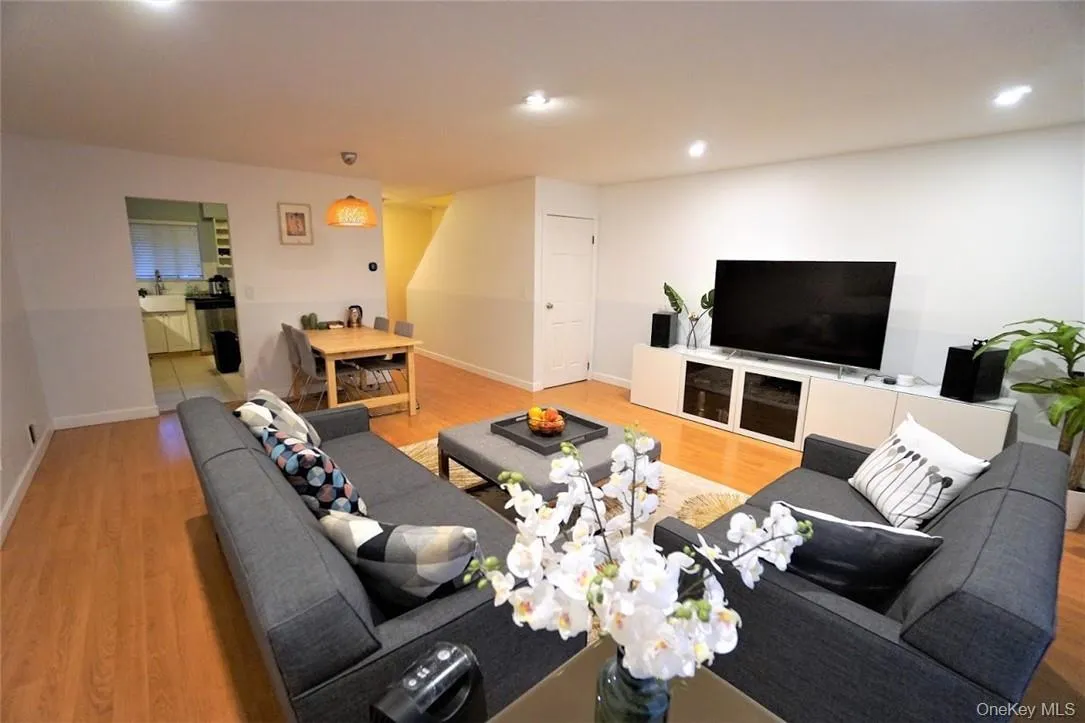 60 Park Drive, Mount Kisco, NY, 2 Bedrooms Bedrooms, 5 Rooms Rooms,1 BathroomBathrooms,Residential Lease,For Rent,Park,0,1048301 60 Park Drive, Mount Kisco, NY, 2 Bedrooms Bedrooms, 5 Rooms Rooms,1 BathroomBathrooms,Residential Lease,For Rent,Park,0,1048301
