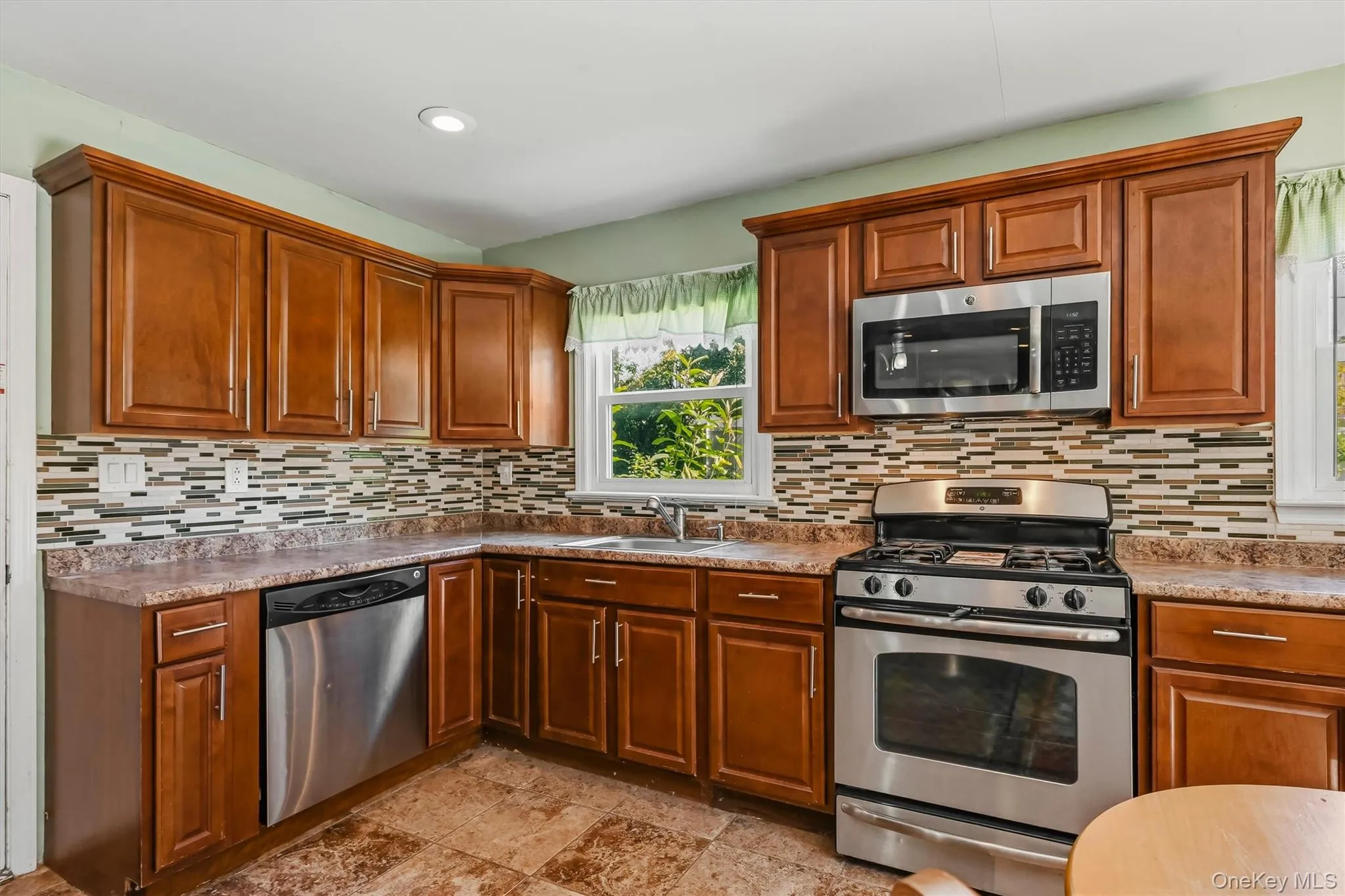 105 Pine Drive, New Windsor, NY, 3 Bedrooms Bedrooms, 8 Rooms Rooms,2 BathroomsBathrooms,Residential,For Rent,Pine,0,1048302 105 Pine Drive, New Windsor, NY, 3 Bedrooms Bedrooms, 8 Rooms Rooms,2 BathroomsBathrooms,Residential,For Rent,Pine,0,1048302