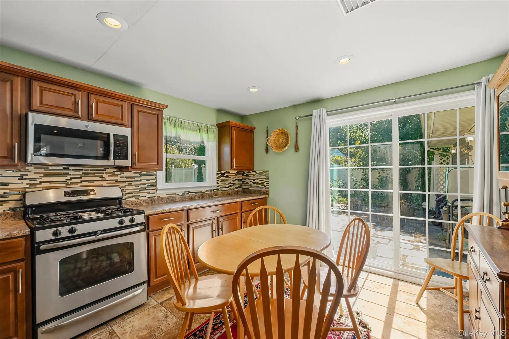 105 Pine Drive, New Windsor, NY, 3 Bedrooms Bedrooms, 8 Rooms Rooms,2 BathroomsBathrooms,Residential,For Rent,Pine,0,1048302 105 Pine Drive, New Windsor, NY, 3 Bedrooms Bedrooms, 8 Rooms Rooms,2 BathroomsBathrooms,Residential,For Rent,Pine,0,1048302
