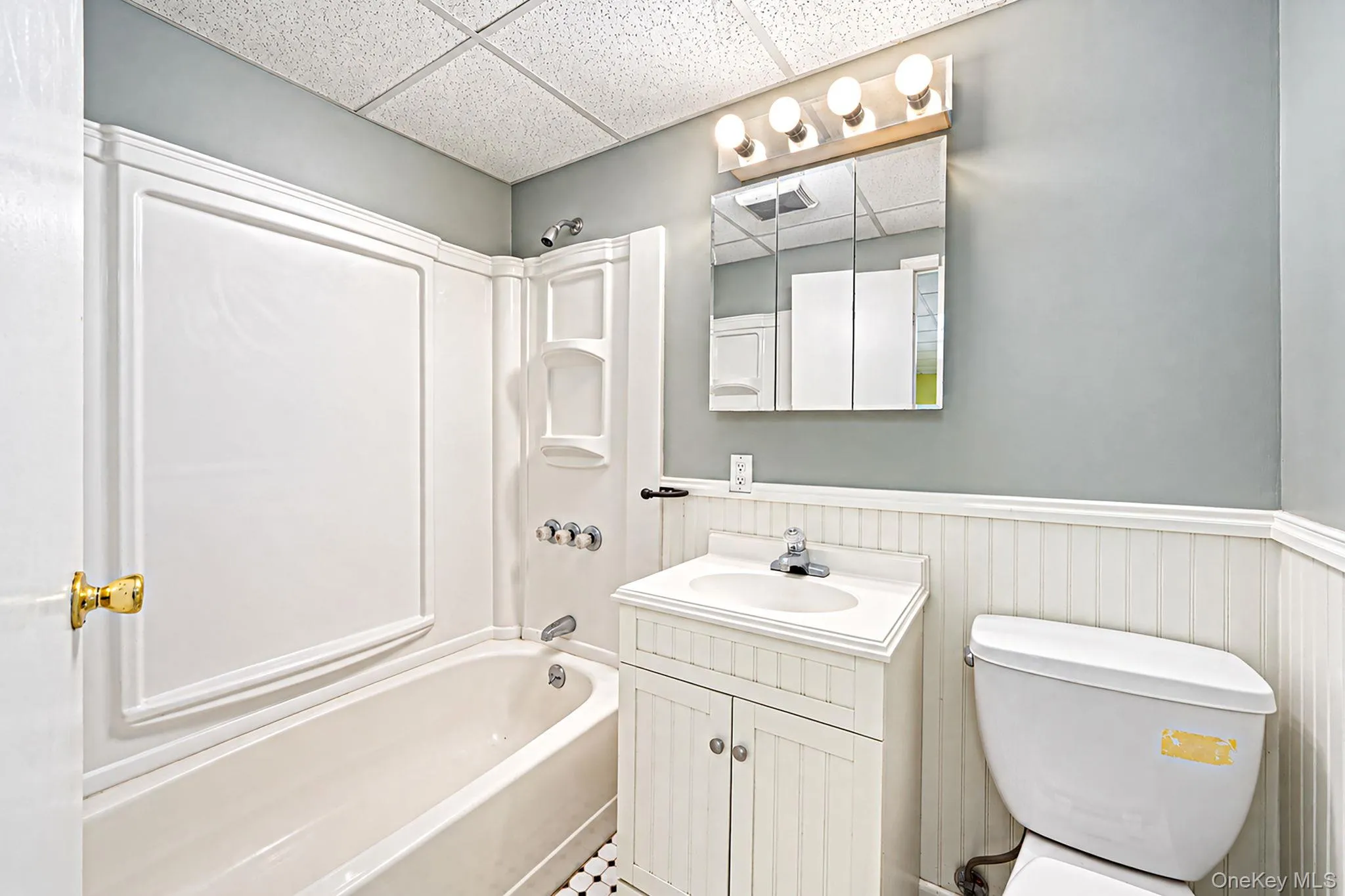 35 Hastings Drive, Brookhaven, NY, 4 Bedrooms Bedrooms, 10 Rooms Rooms,4 BathroomsBathrooms,Residential,For Rent,Hastings,0,1048307 35 Hastings Drive, Brookhaven, NY, 4 Bedrooms Bedrooms, 10 Rooms Rooms,4 BathroomsBathrooms,Residential,For Rent,Hastings,0,1048307