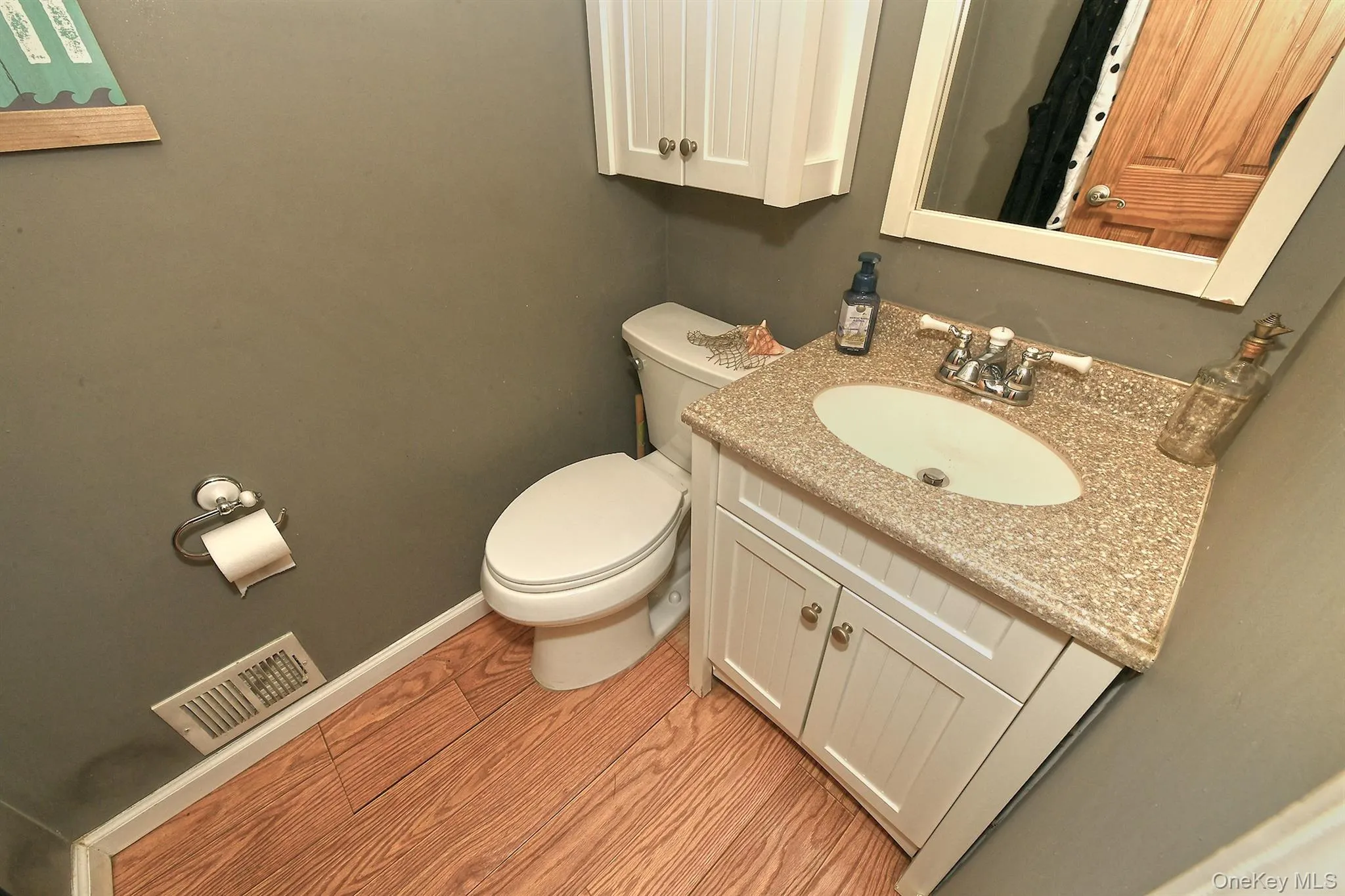 21 Campo Avenue, Brookhaven, NY, 3 Bedrooms Bedrooms, 7 Rooms Rooms,1 BathroomBathrooms,Residential,For Rent,Campo,0,1048308 21 Campo Avenue, Brookhaven, NY, 3 Bedrooms Bedrooms, 7 Rooms Rooms,1 BathroomBathrooms,Residential,For Rent,Campo,0,1048308