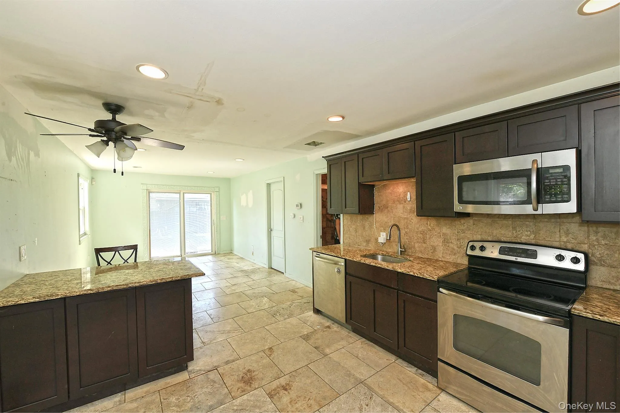 26 Brandy Avenue, Islip, NY, 5 Bedrooms Bedrooms, 10 Rooms Rooms,2 BathroomsBathrooms,Residential,For Rent,Brandy,0,1048310 26 Brandy Avenue, Islip, NY, 5 Bedrooms Bedrooms, 10 Rooms Rooms,2 BathroomsBathrooms,Residential,For Rent,Brandy,0,1048310