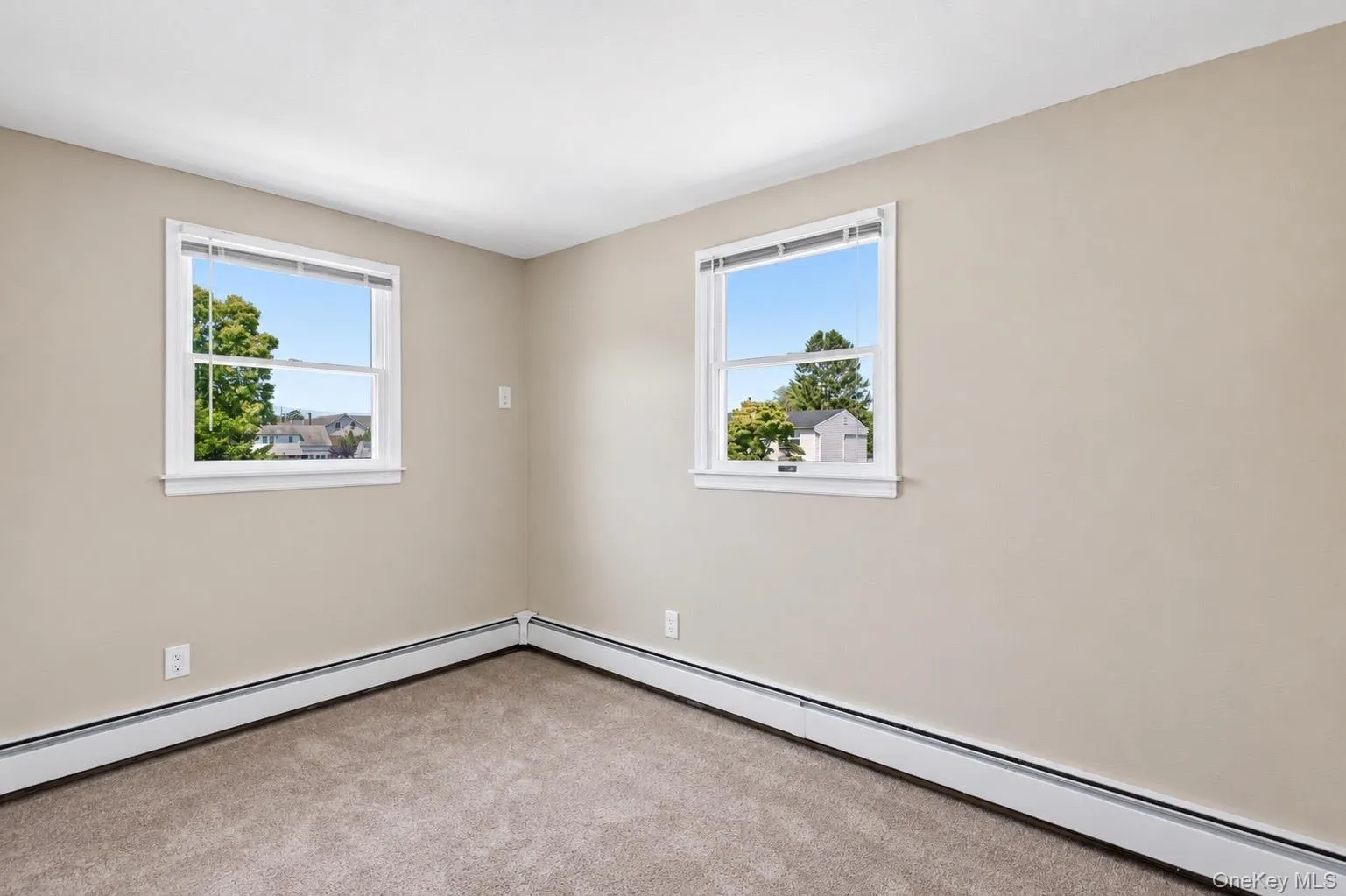 12 Cable Lane, Oyster Bay, NY, 6 Bedrooms Bedrooms, 10 Rooms Rooms,2 BathroomsBathrooms,Residential,For Rent,Cable,0,1048311 12 Cable Lane, Oyster Bay, NY, 6 Bedrooms Bedrooms, 10 Rooms Rooms,2 BathroomsBathrooms,Residential,For Rent,Cable,0,1048311