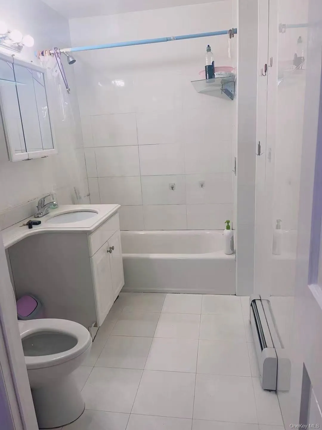 142-28 37th Avenue, New York, NY, 1 Bedroom Bedrooms, 3 Rooms Rooms,1 BathroomBathrooms,Residential,For Rent,37th,0,1048317 142-28 37th Avenue, New York, NY, 1 Bedroom Bedrooms, 3 Rooms Rooms,1 BathroomBathrooms,Residential,For Rent,37th,0,1048317