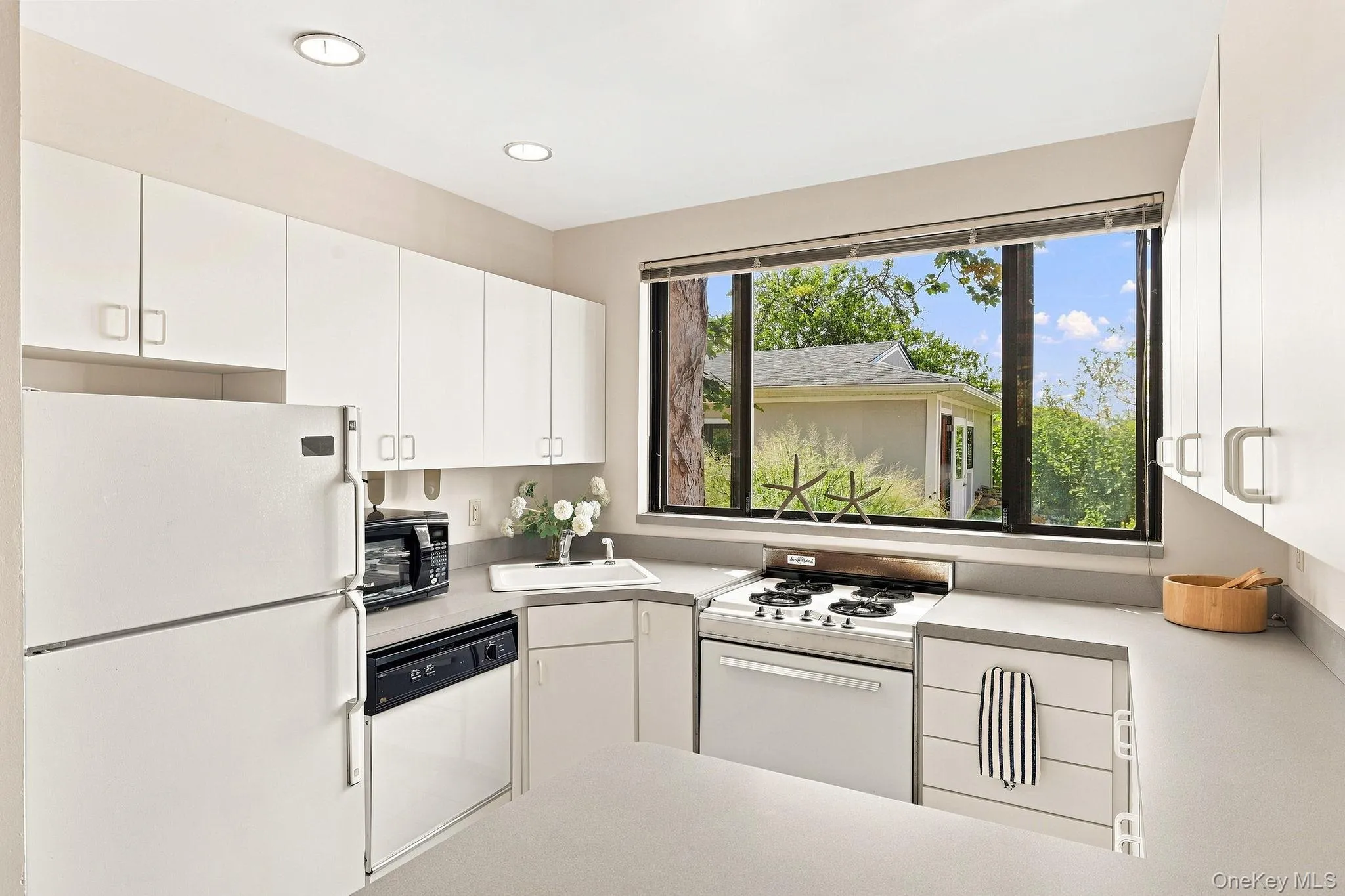 33 Tier Street, New York, NY, 1 Bedroom Bedrooms, 3 Rooms Rooms,1 BathroomBathrooms,Residential,For Rent,Tier,0,1048319 33 Tier Street, New York, NY, 1 Bedroom Bedrooms, 3 Rooms Rooms,1 BathroomBathrooms,Residential,For Rent,Tier,0,1048319