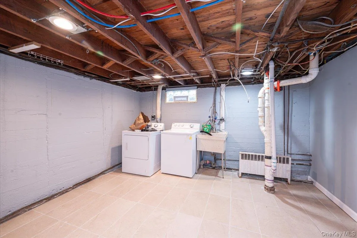 54 Ketcham Avenue, Oyster Bay, NY, 5 Bedrooms Bedrooms, 7 Rooms Rooms,3 BathroomsBathrooms,Residential Lease,For Rent,Ketcham,0,1048320 54 Ketcham Avenue, Oyster Bay, NY, 5 Bedrooms Bedrooms, 7 Rooms Rooms,3 BathroomsBathrooms,Residential Lease,For Rent,Ketcham,0,1048320