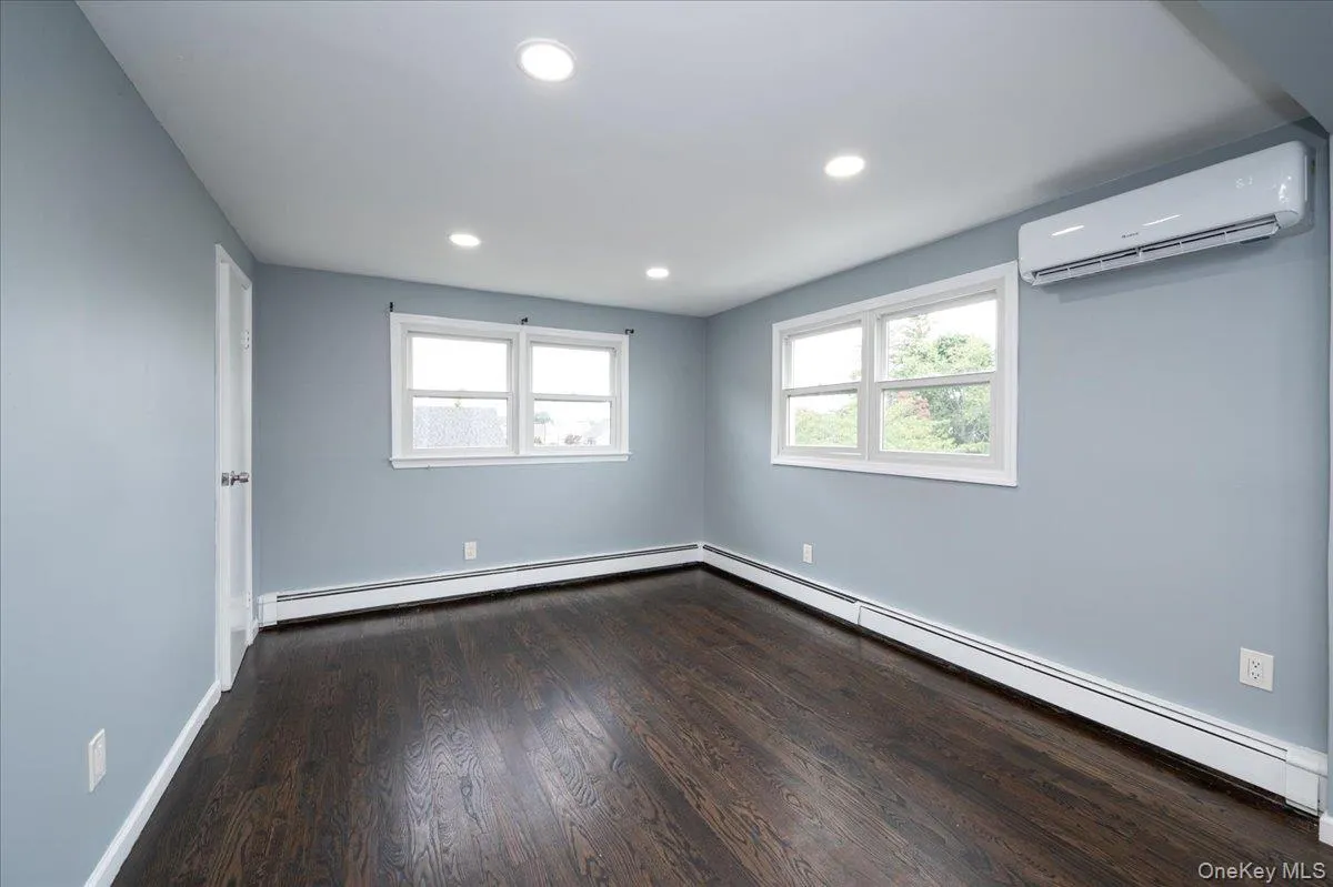 54 Ketcham Avenue, Oyster Bay, NY, 5 Bedrooms Bedrooms, 7 Rooms Rooms,3 BathroomsBathrooms,Residential Lease,For Rent,Ketcham,0,1048320 54 Ketcham Avenue, Oyster Bay, NY, 5 Bedrooms Bedrooms, 7 Rooms Rooms,3 BathroomsBathrooms,Residential Lease,For Rent,Ketcham,0,1048320
