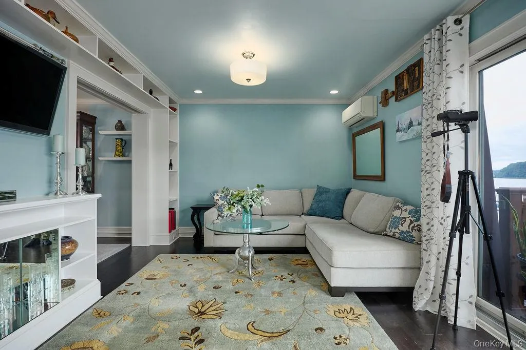 38 Hurlihe Street, Poughkeepsie, NY, 1 Bedroom Bedrooms, 3 Rooms Rooms,1 BathroomBathrooms,Residential,For Rent,Hurlihe,0,1048326 38 Hurlihe Street, Poughkeepsie, NY, 1 Bedroom Bedrooms, 3 Rooms Rooms,1 BathroomBathrooms,Residential,For Rent,Hurlihe,0,1048326