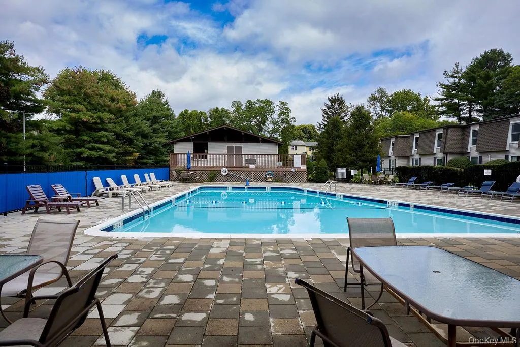 38 Hurlihe Street, Poughkeepsie, NY, 1 Bedroom Bedrooms, 3 Rooms Rooms,1 BathroomBathrooms,Residential,For Rent,Hurlihe,0,1048326 38 Hurlihe Street, Poughkeepsie, NY, 1 Bedroom Bedrooms, 3 Rooms Rooms,1 BathroomBathrooms,Residential,For Rent,Hurlihe,0,1048326