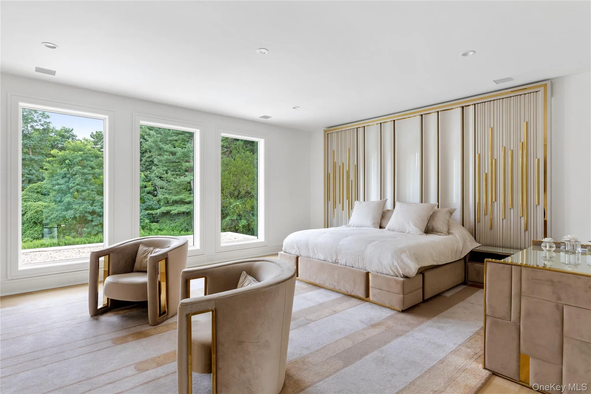 160 Hegemans Lane, Oyster Bay, NY, 6 Bedrooms Bedrooms, 12 Rooms Rooms,7 BathroomsBathrooms,Residential,For Rent,Hegemans,0,1048329 160 Hegemans Lane, Oyster Bay, NY, 6 Bedrooms Bedrooms, 12 Rooms Rooms,7 BathroomsBathrooms,Residential,For Rent,Hegemans,0,1048329