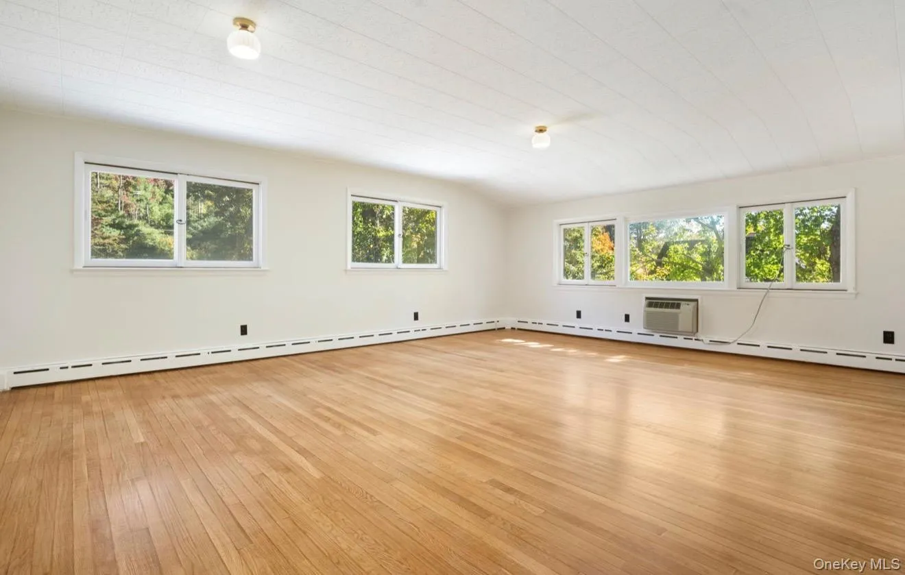 500 Lake Boulevard, Carmel, NY, 4 Bedrooms Bedrooms, 5 Rooms Rooms,3 BathroomsBathrooms,Residential Lease,For Rent,Lake,0,1048334 500 Lake Boulevard, Carmel, NY, 4 Bedrooms Bedrooms, 5 Rooms Rooms,3 BathroomsBathrooms,Residential Lease,For Rent,Lake,0,1048334