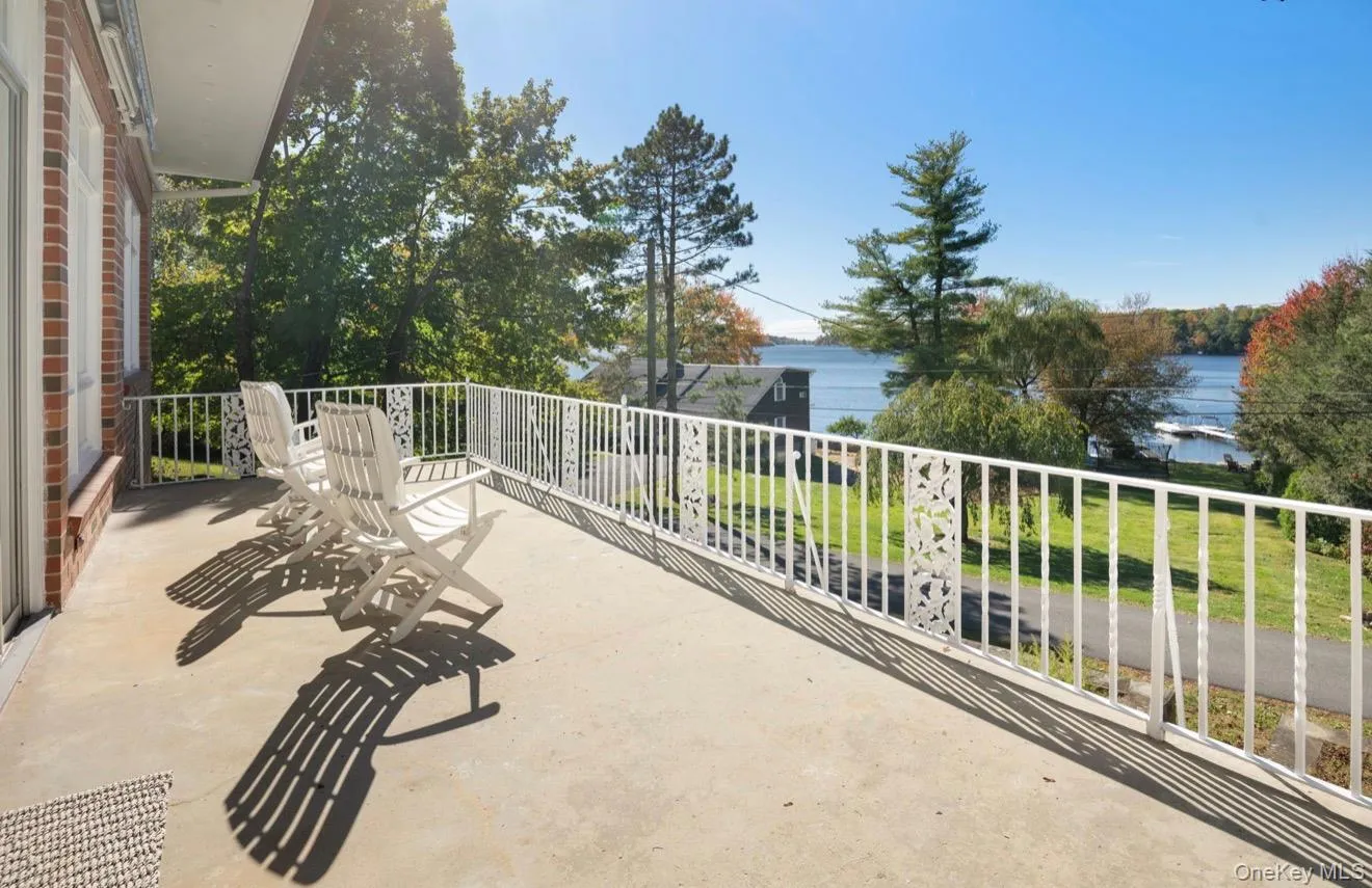 500 Lake Boulevard, Carmel, NY, 4 Bedrooms Bedrooms, 5 Rooms Rooms,3 BathroomsBathrooms,Residential Lease,For Rent,Lake,0,1048334 500 Lake Boulevard, Carmel, NY, 4 Bedrooms Bedrooms, 5 Rooms Rooms,3 BathroomsBathrooms,Residential Lease,For Rent,Lake,0,1048334