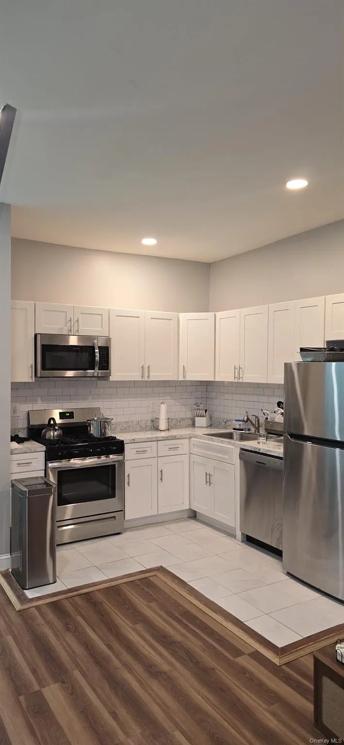 17211 Baisley Boulevard, New York, NY, 3 Bedrooms Bedrooms, 4 Rooms Rooms,1 BathroomBathrooms,Residential Lease,For Rent,Baisley,0,1048342 17211 Baisley Boulevard, New York, NY, 3 Bedrooms Bedrooms, 4 Rooms Rooms,1 BathroomBathrooms,Residential Lease,For Rent,Baisley,0,1048342
