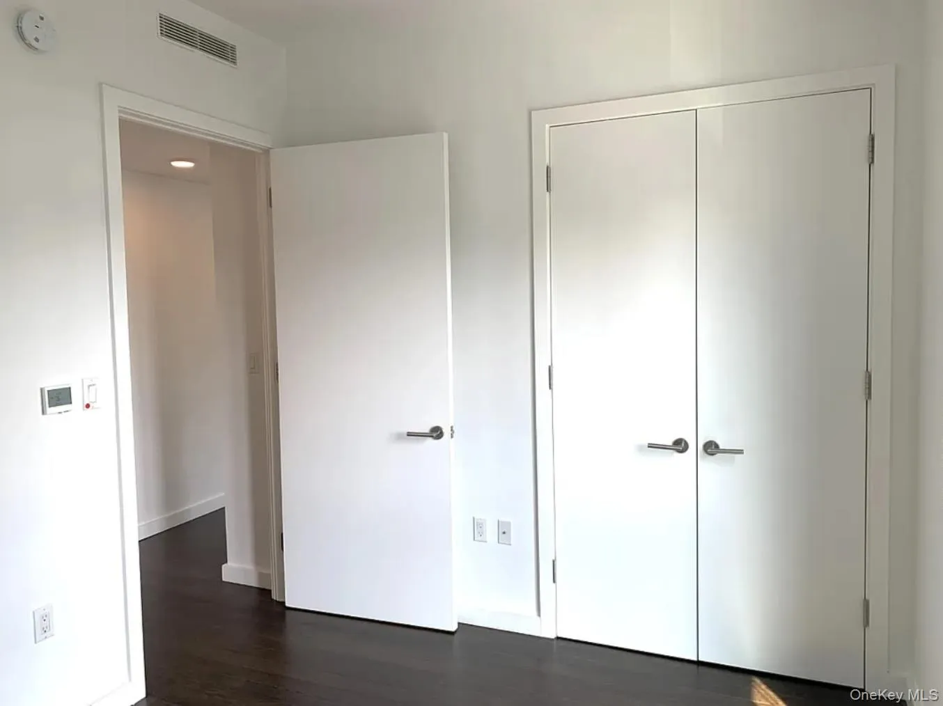 37-40 27th Street, New York, NY, 2 Bedrooms Bedrooms, 4 Rooms Rooms,1 BathroomBathrooms,Residential Lease,For Rent,27th,0,1048343 37-40 27th Street, New York, NY, 2 Bedrooms Bedrooms, 4 Rooms Rooms,1 BathroomBathrooms,Residential Lease,For Rent,27th,0,1048343