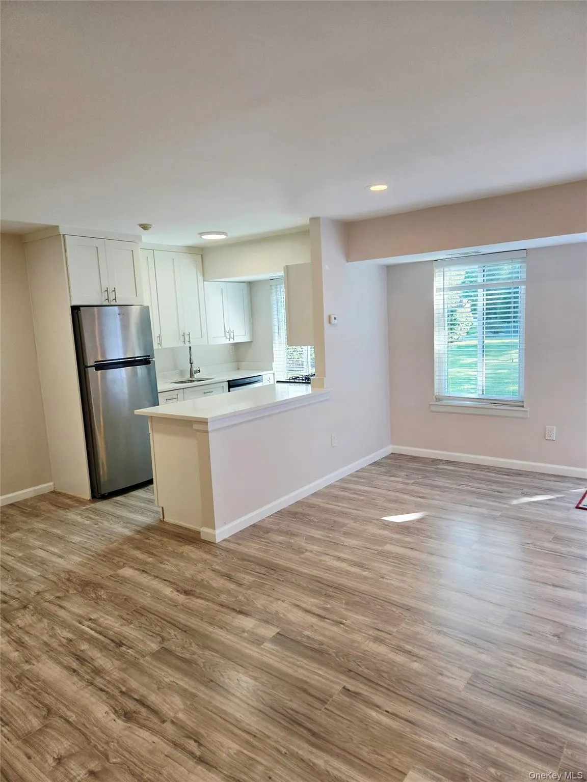 27 Fargo Court, Brookhaven, NY, 1 Bedroom Bedrooms, 4 Rooms Rooms,1 BathroomBathrooms,Residential,For Rent,Fargo,0,1048355 27 Fargo Court, Brookhaven, NY, 1 Bedroom Bedrooms, 4 Rooms Rooms,1 BathroomBathrooms,Residential,For Rent,Fargo,0,1048355