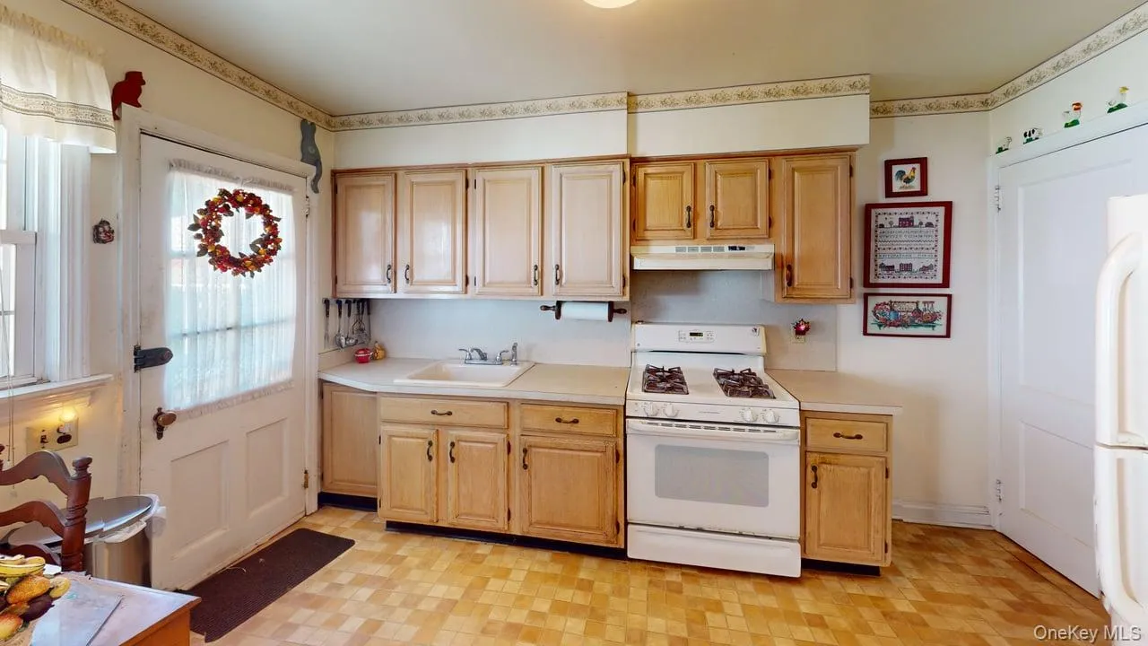 58 Clifton Avenue, Yonkers, NY, 2 Bedrooms Bedrooms, 2 Rooms Rooms,1 BathroomBathrooms,Residential,For Rent,Clifton,0,1048358 58 Clifton Avenue, Yonkers, NY, 2 Bedrooms Bedrooms, 2 Rooms Rooms,1 BathroomBathrooms,Residential,For Rent,Clifton,0,1048358