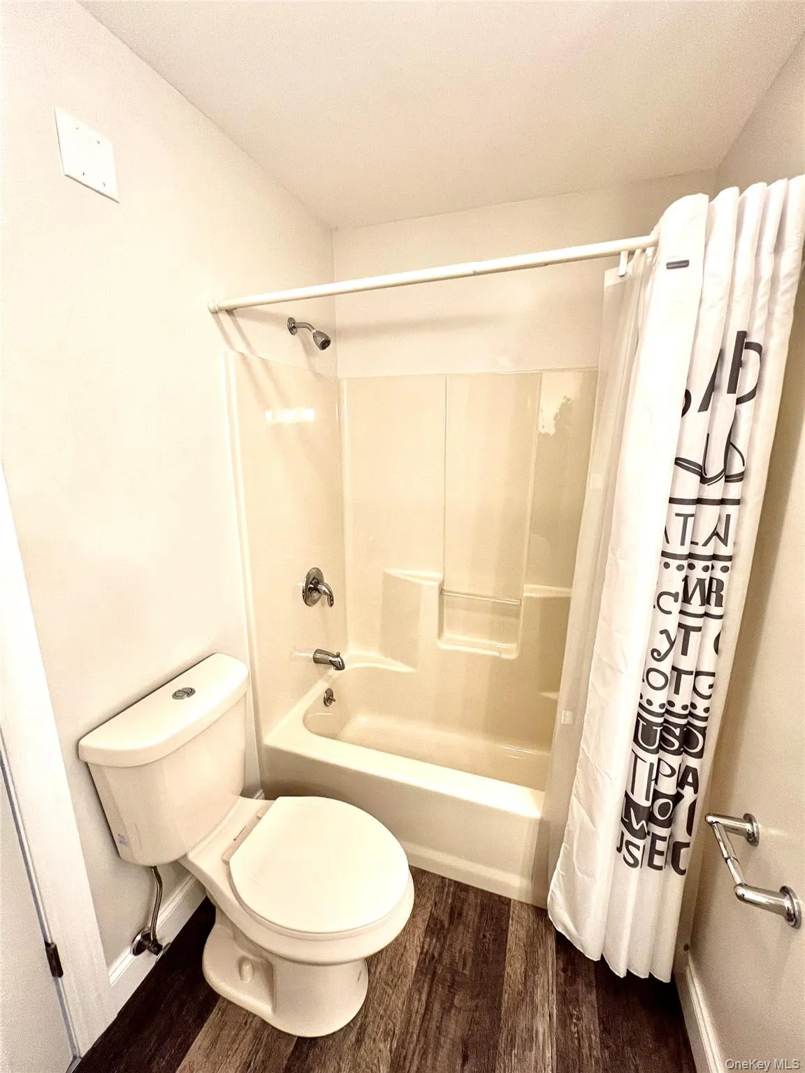 50 Cocoa Lane, Newburgh (town), NY, 3 Bedrooms Bedrooms, 9 Rooms Rooms,2 BathroomsBathrooms,Residential,For Rent,Cocoa,0,1048360 50 Cocoa Lane, Newburgh (town), NY, 3 Bedrooms Bedrooms, 9 Rooms Rooms,2 BathroomsBathrooms,Residential,For Rent,Cocoa,0,1048360