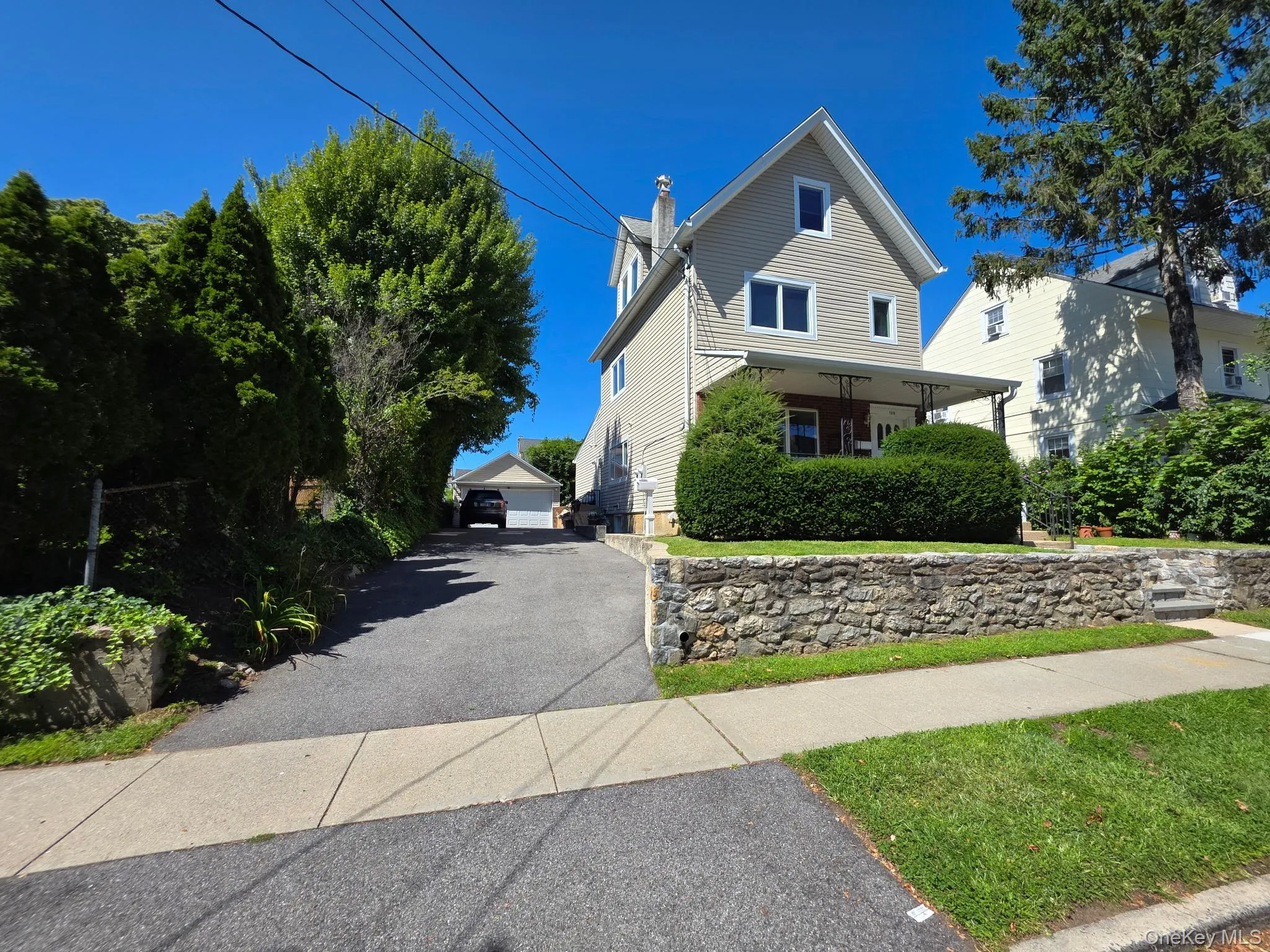109 Fourth Avenue, Pelham, NY, 2 Bedrooms Bedrooms, 5 Rooms Rooms,2 BathroomsBathrooms,Residential Lease,For Rent,Fourth,0,1048361 109 Fourth Avenue, Pelham, NY, 2 Bedrooms Bedrooms, 5 Rooms Rooms,2 BathroomsBathrooms,Residential Lease,For Rent,Fourth,0,1048361