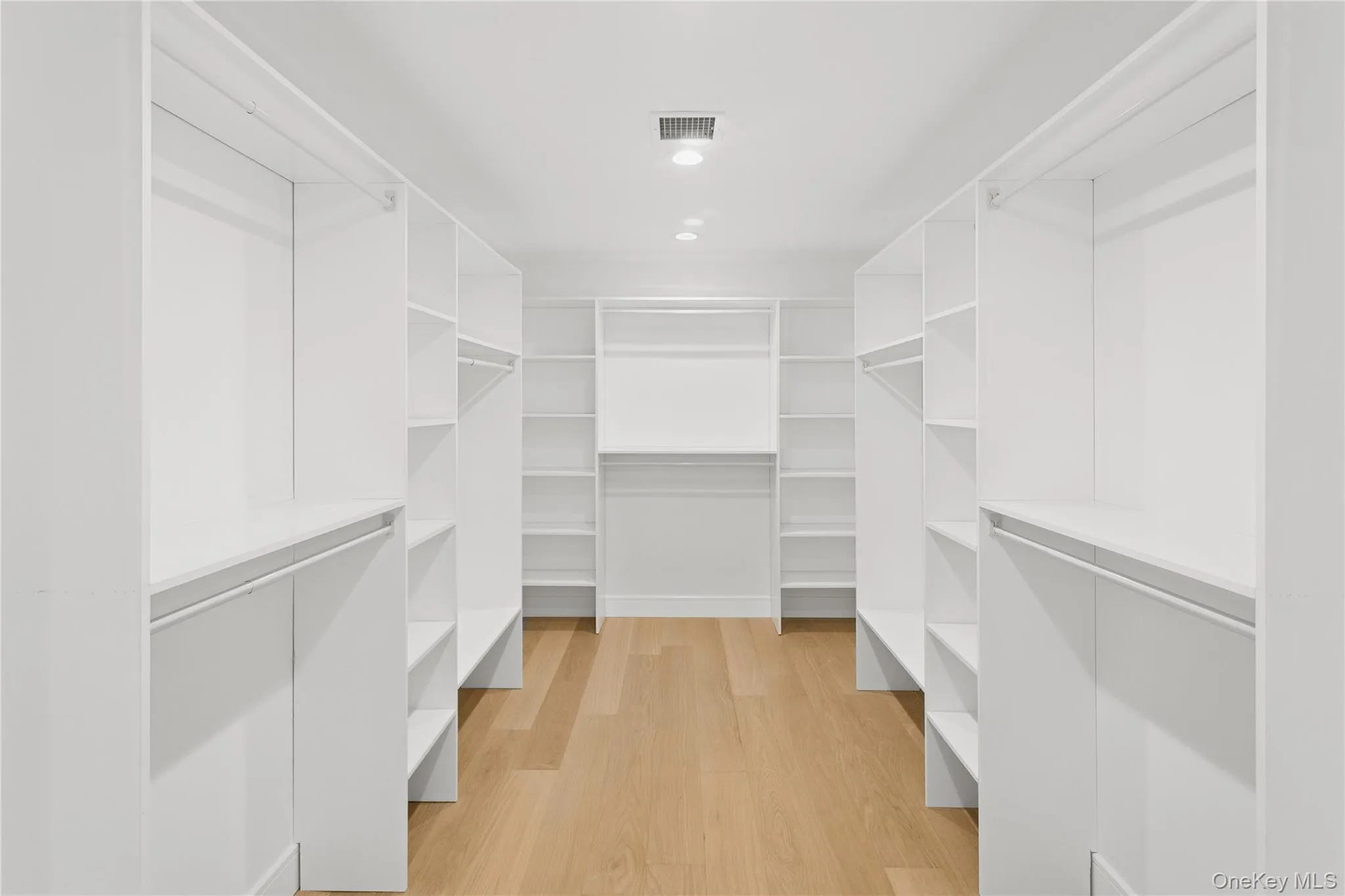 1222 Powell Avenue, Hempstead, NY, 4 Bedrooms Bedrooms, 10 Rooms Rooms,4 BathroomsBathrooms,Residential,For Rent,Powell,0,1048367 1222 Powell Avenue, Hempstead, NY, 4 Bedrooms Bedrooms, 10 Rooms Rooms,4 BathroomsBathrooms,Residential,For Rent,Powell,0,1048367