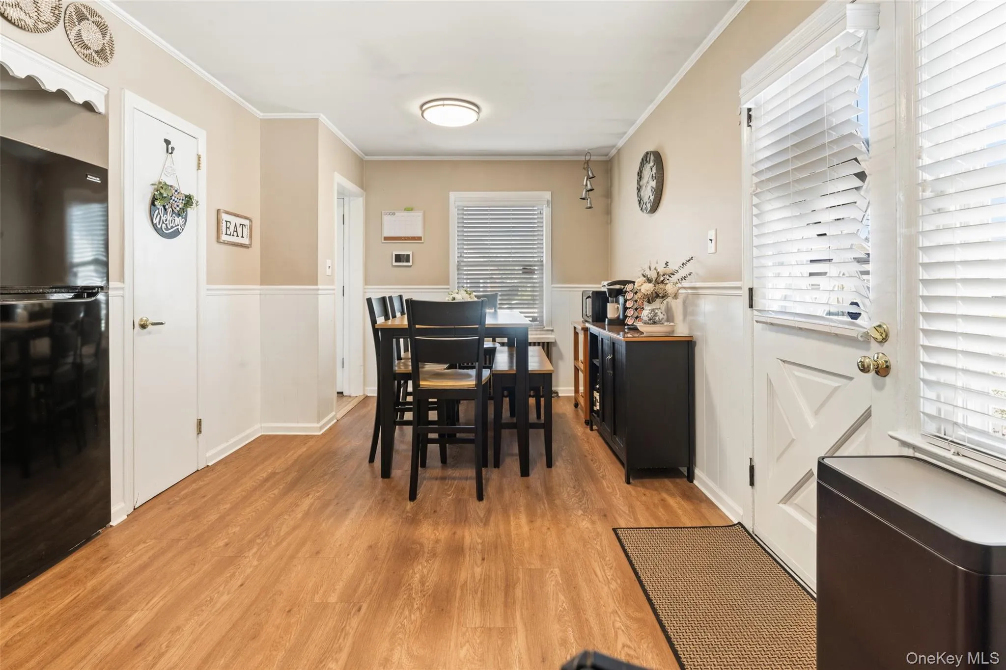 5 Marvin Avenue, Oyster Bay, NY, 4 Bedrooms Bedrooms, 7 Rooms Rooms,1 BathroomBathrooms,Residential,For Rent,Marvin,0,1048369 5 Marvin Avenue, Oyster Bay, NY, 4 Bedrooms Bedrooms, 7 Rooms Rooms,1 BathroomBathrooms,Residential,For Rent,Marvin,0,1048369