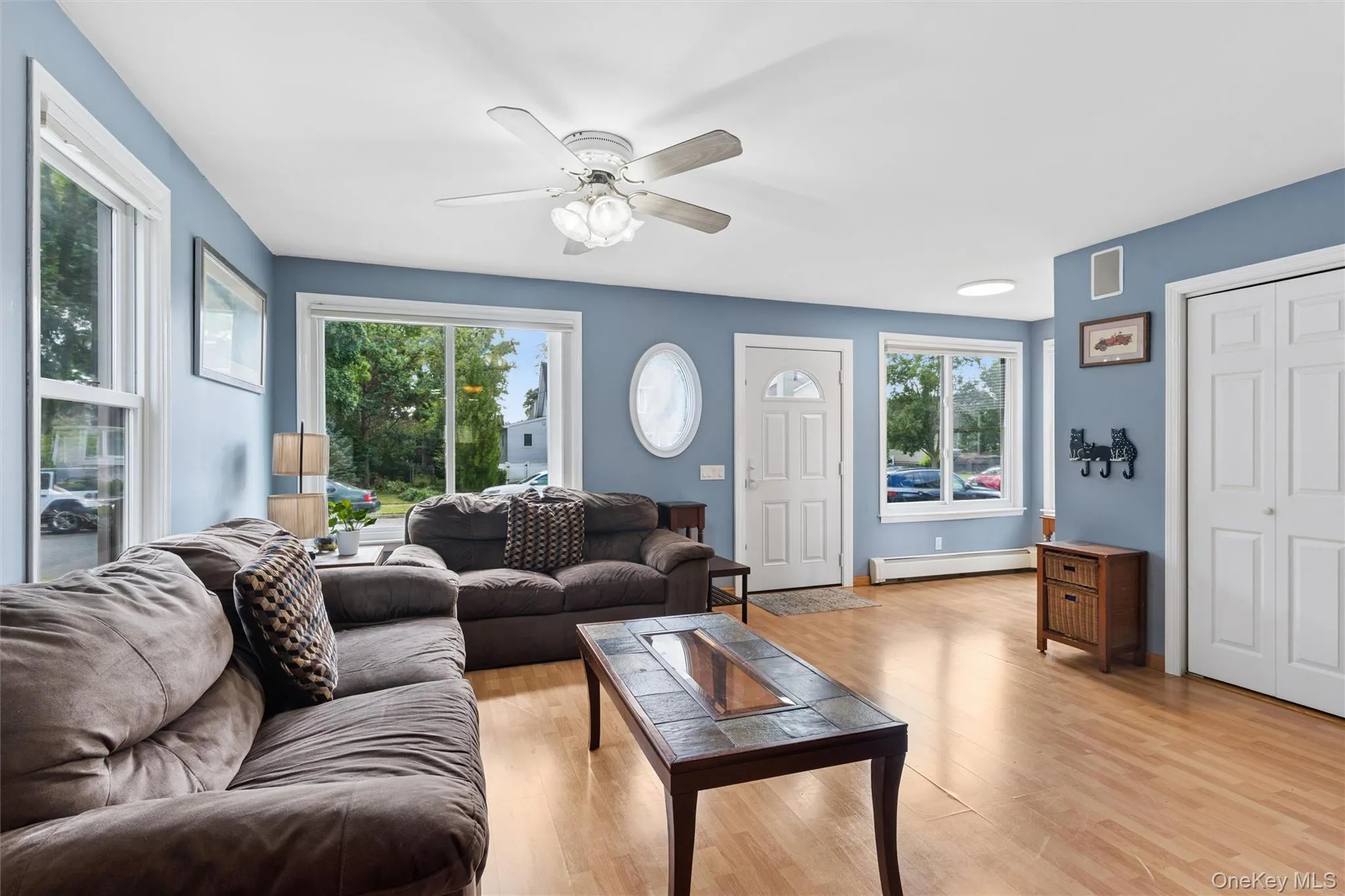 122 Commonwealth Avenue, Hempstead, NY, 5 Bedrooms Bedrooms, 12 Rooms Rooms,3 BathroomsBathrooms,Residential,For Rent,Commonwealth,0,1048375 122 Commonwealth Avenue, Hempstead, NY, 5 Bedrooms Bedrooms, 12 Rooms Rooms,3 BathroomsBathrooms,Residential,For Rent,Commonwealth,0,1048375
