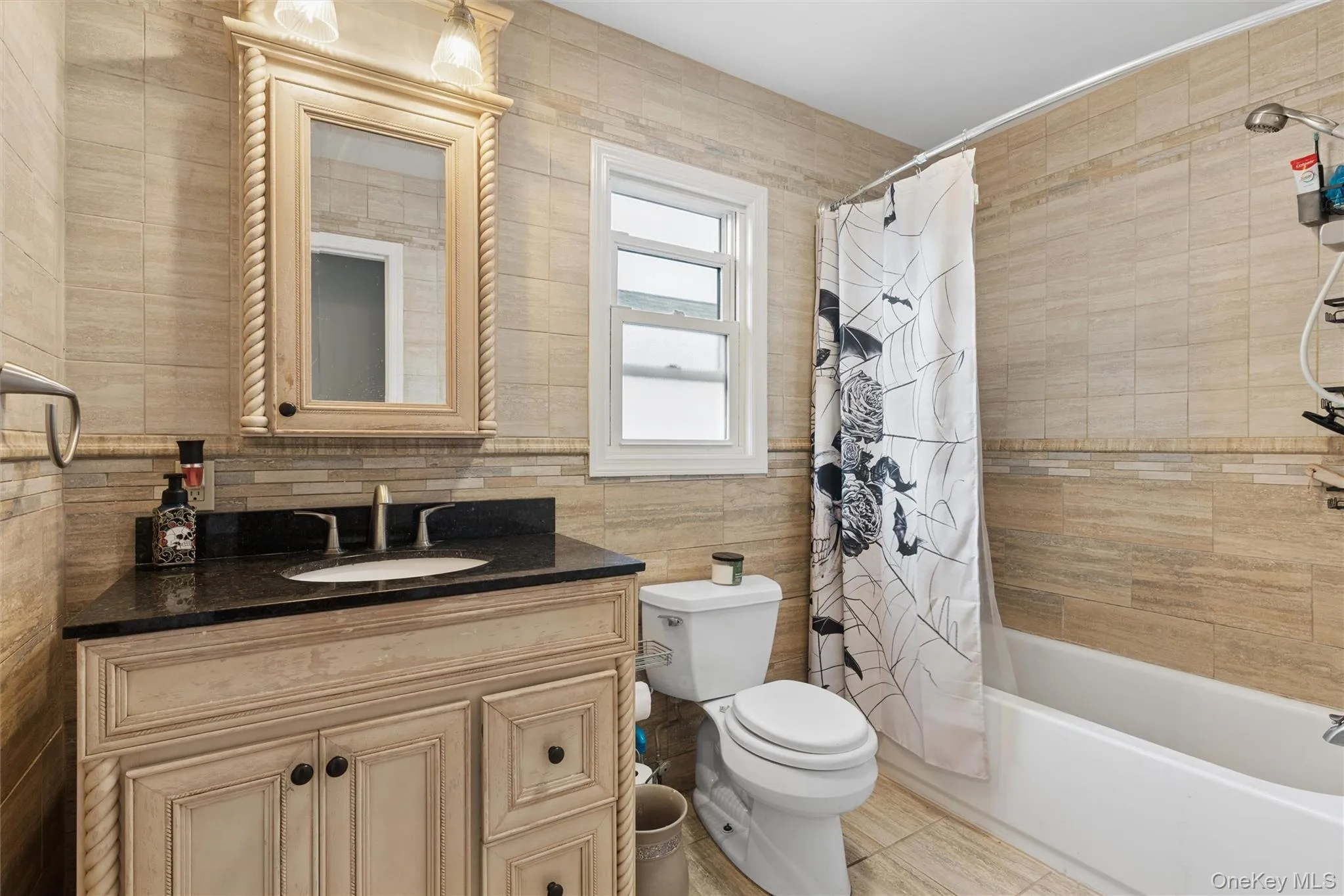 122 Commonwealth Avenue, Hempstead, NY, 5 Bedrooms Bedrooms, 12 Rooms Rooms,3 BathroomsBathrooms,Residential,For Rent,Commonwealth,0,1048375 122 Commonwealth Avenue, Hempstead, NY, 5 Bedrooms Bedrooms, 12 Rooms Rooms,3 BathroomsBathrooms,Residential,For Rent,Commonwealth,0,1048375