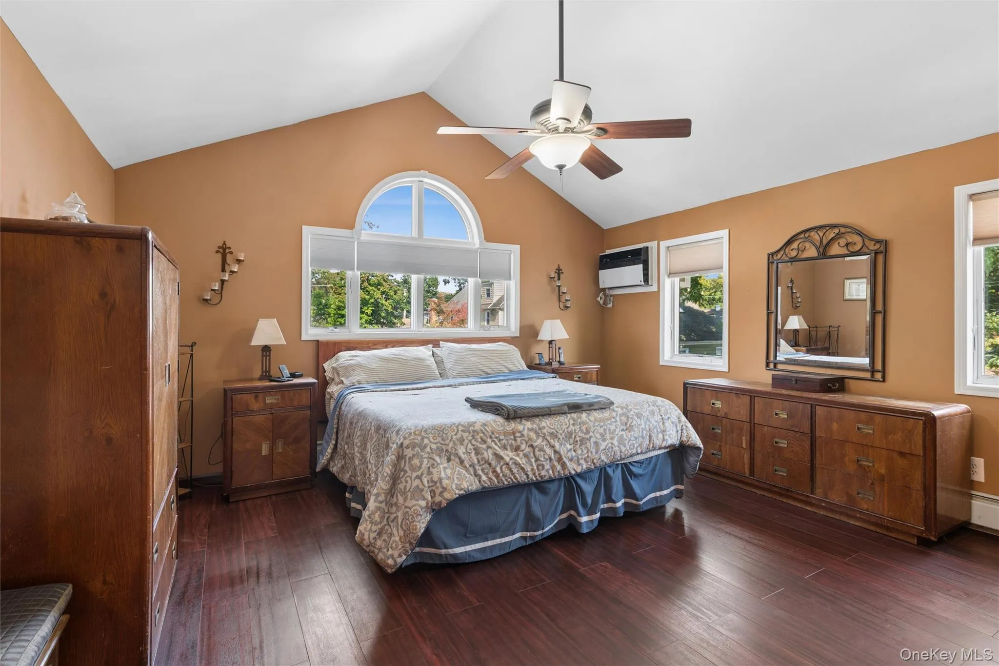 122 Commonwealth Avenue, Hempstead, NY, 5 Bedrooms Bedrooms, 12 Rooms Rooms,3 BathroomsBathrooms,Residential,For Rent,Commonwealth,0,1048375 122 Commonwealth Avenue, Hempstead, NY, 5 Bedrooms Bedrooms, 12 Rooms Rooms,3 BathroomsBathrooms,Residential,For Rent,Commonwealth,0,1048375