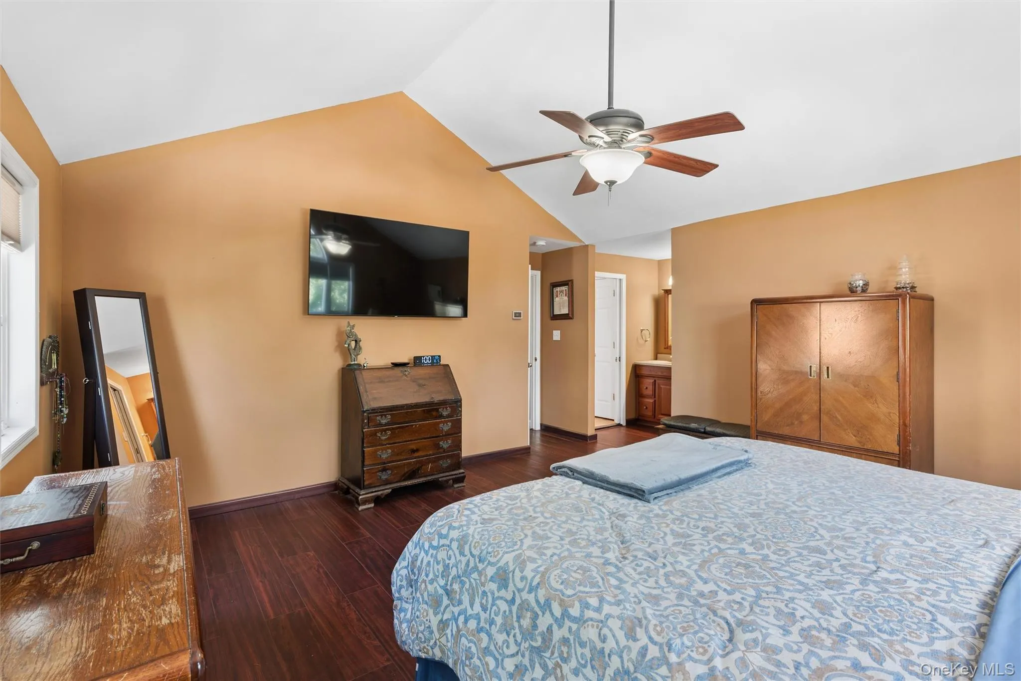 122 Commonwealth Avenue, Hempstead, NY, 5 Bedrooms Bedrooms, 12 Rooms Rooms,3 BathroomsBathrooms,Residential,For Rent,Commonwealth,0,1048375 122 Commonwealth Avenue, Hempstead, NY, 5 Bedrooms Bedrooms, 12 Rooms Rooms,3 BathroomsBathrooms,Residential,For Rent,Commonwealth,0,1048375