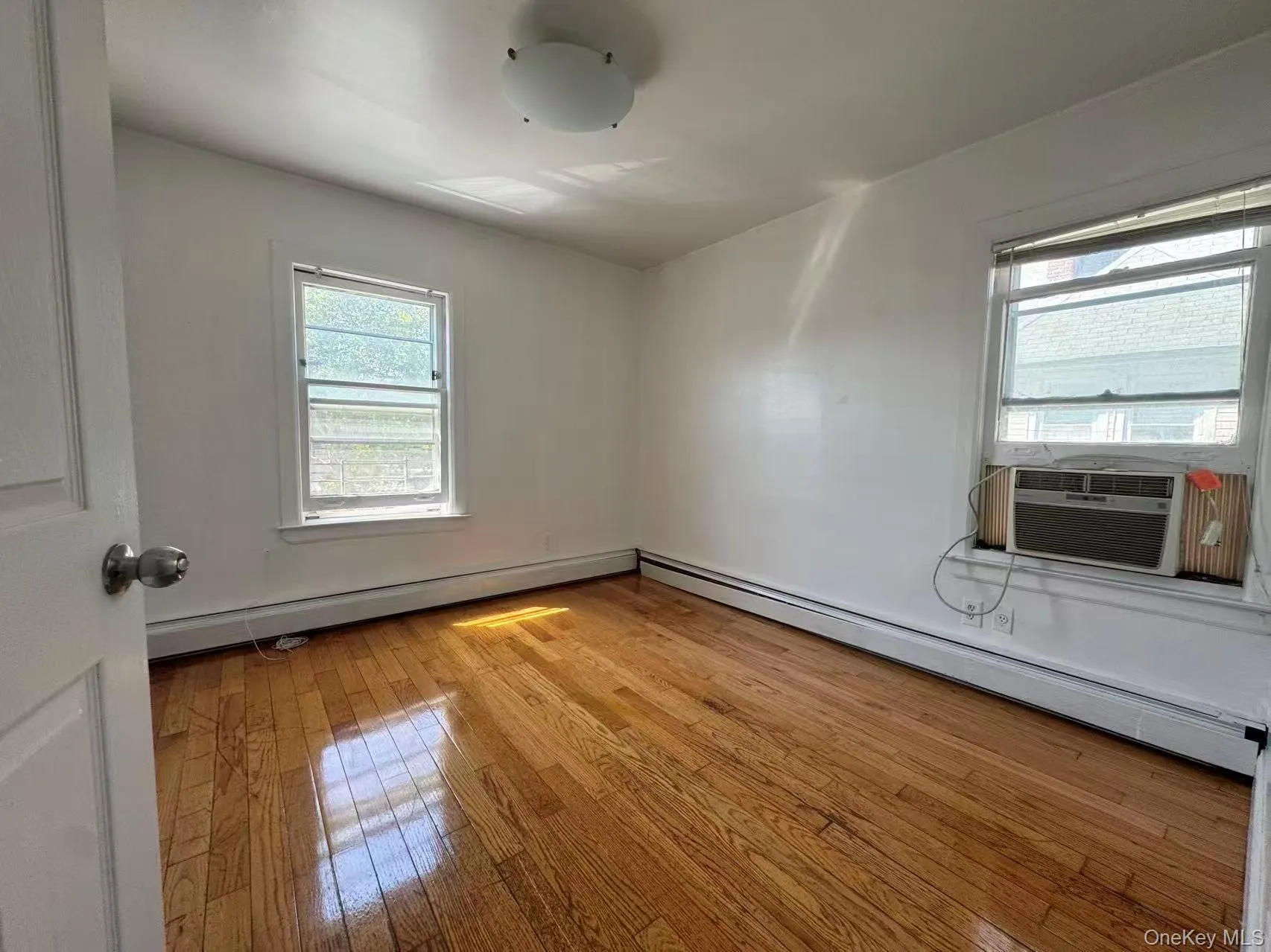152-11 Roosevelt Avenue, New York, NY, 3 Bedrooms Bedrooms, 5 Rooms Rooms,1 BathroomBathrooms,Residential Lease,For Rent,Roosevelt,0,1048377 152-11 Roosevelt Avenue, New York, NY, 3 Bedrooms Bedrooms, 5 Rooms Rooms,1 BathroomBathrooms,Residential Lease,For Rent,Roosevelt,0,1048377