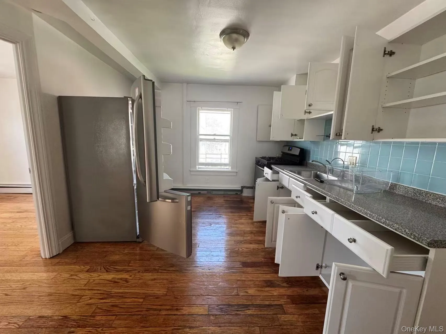 152-11 Roosevelt Avenue, New York, NY, 3 Bedrooms Bedrooms, 5 Rooms Rooms,1 BathroomBathrooms,Residential Lease,For Rent,Roosevelt,0,1048377 152-11 Roosevelt Avenue, New York, NY, 3 Bedrooms Bedrooms, 5 Rooms Rooms,1 BathroomBathrooms,Residential Lease,For Rent,Roosevelt,0,1048377