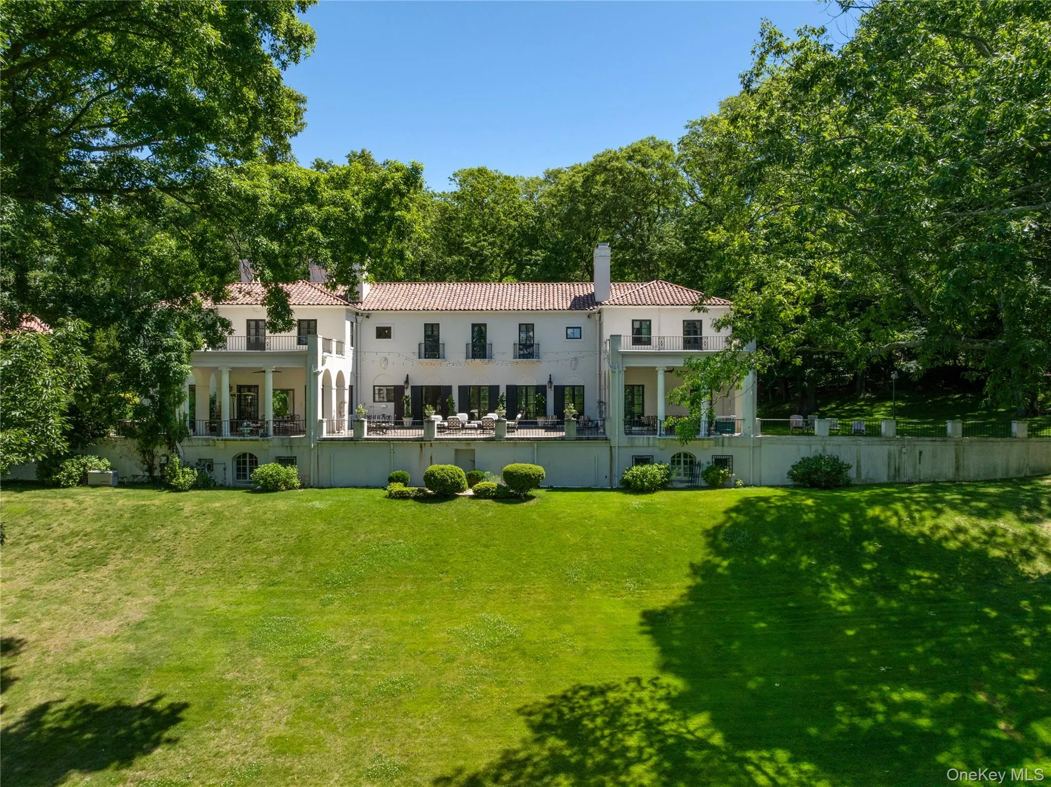 100 Horseshoe Road, Oyster Bay, NY, 10 Bedrooms Bedrooms, 16 Rooms Rooms,10 BathroomsBathrooms,Residential,For Rent,Horseshoe,0,1048378 100 Horseshoe Road, Oyster Bay, NY, 10 Bedrooms Bedrooms, 16 Rooms Rooms,10 BathroomsBathrooms,Residential,For Rent,Horseshoe,0,1048378