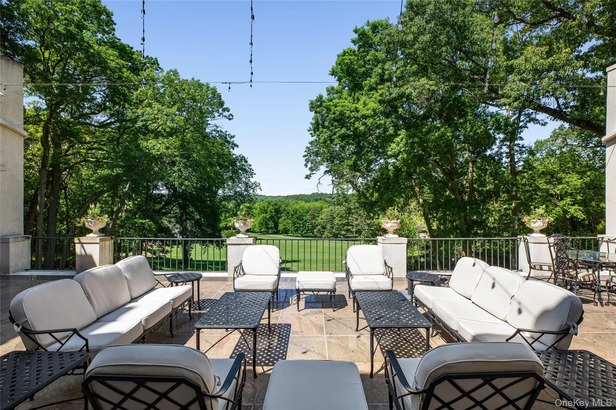 100 Horseshoe Road, Oyster Bay, NY, 10 Bedrooms Bedrooms, 16 Rooms Rooms,10 BathroomsBathrooms,Residential,For Rent,Horseshoe,0,1048378 100 Horseshoe Road, Oyster Bay, NY, 10 Bedrooms Bedrooms, 16 Rooms Rooms,10 BathroomsBathrooms,Residential,For Rent,Horseshoe,0,1048378