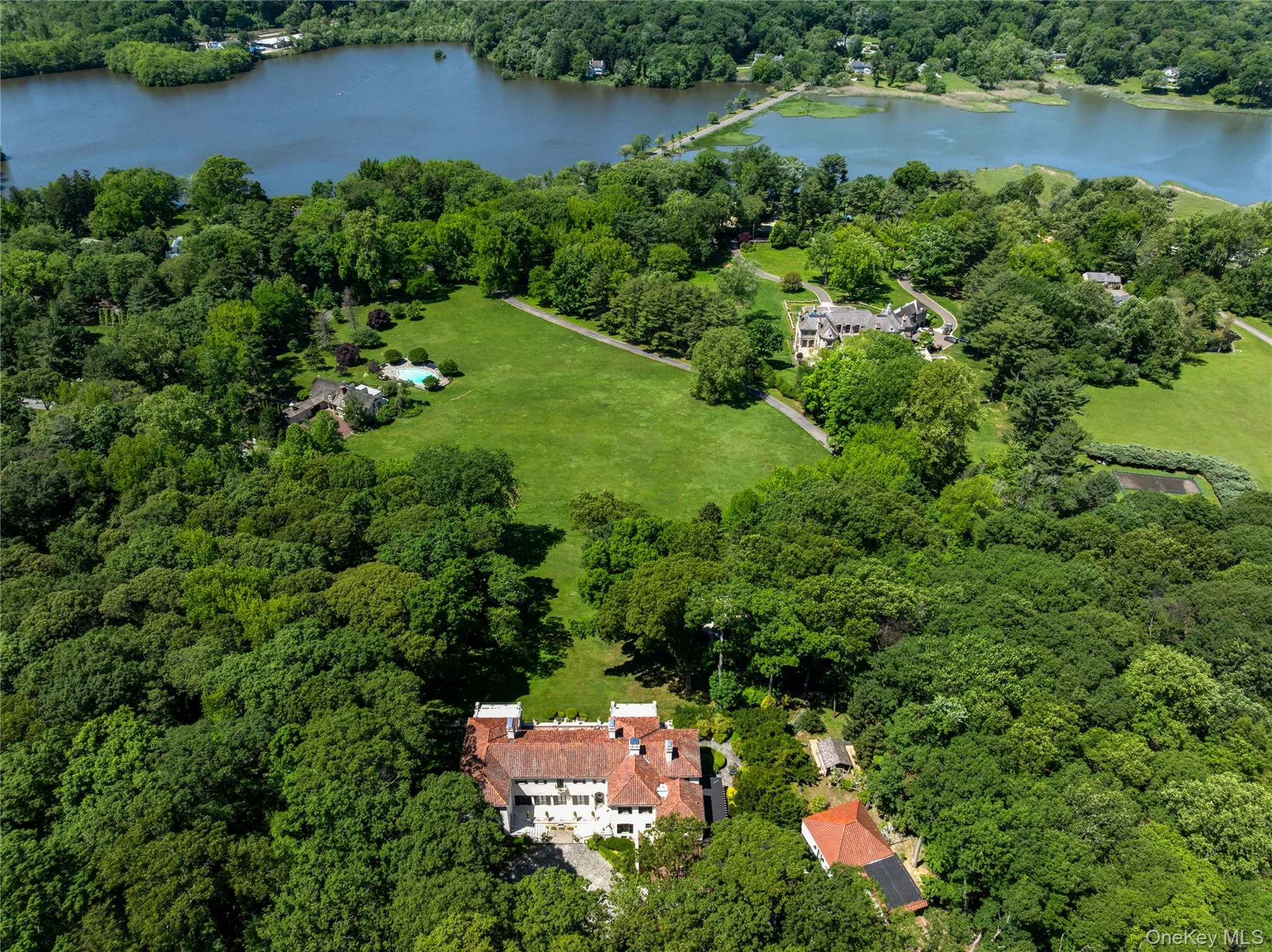 100 Horseshoe Road, Oyster Bay, NY, 10 Bedrooms Bedrooms, 16 Rooms Rooms,10 BathroomsBathrooms,Residential,For Rent,Horseshoe,0,1048378 100 Horseshoe Road, Oyster Bay, NY, 10 Bedrooms Bedrooms, 16 Rooms Rooms,10 BathroomsBathrooms,Residential,For Rent,Horseshoe,0,1048378