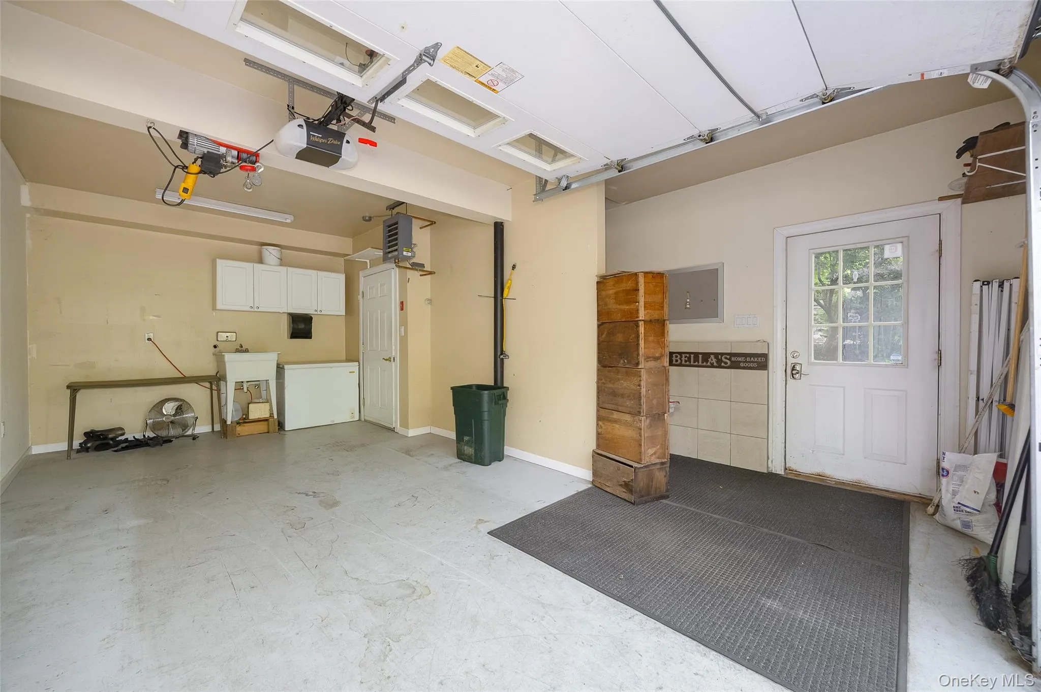 125 Vineyard Avenue, Lloyd, NY, 4 Bedrooms Bedrooms, 13 Rooms Rooms,2 BathroomsBathrooms,Residential,For Rent,Vineyard,0,1048382 125 Vineyard Avenue, Lloyd, NY, 4 Bedrooms Bedrooms, 13 Rooms Rooms,2 BathroomsBathrooms,Residential,For Rent,Vineyard,0,1048382