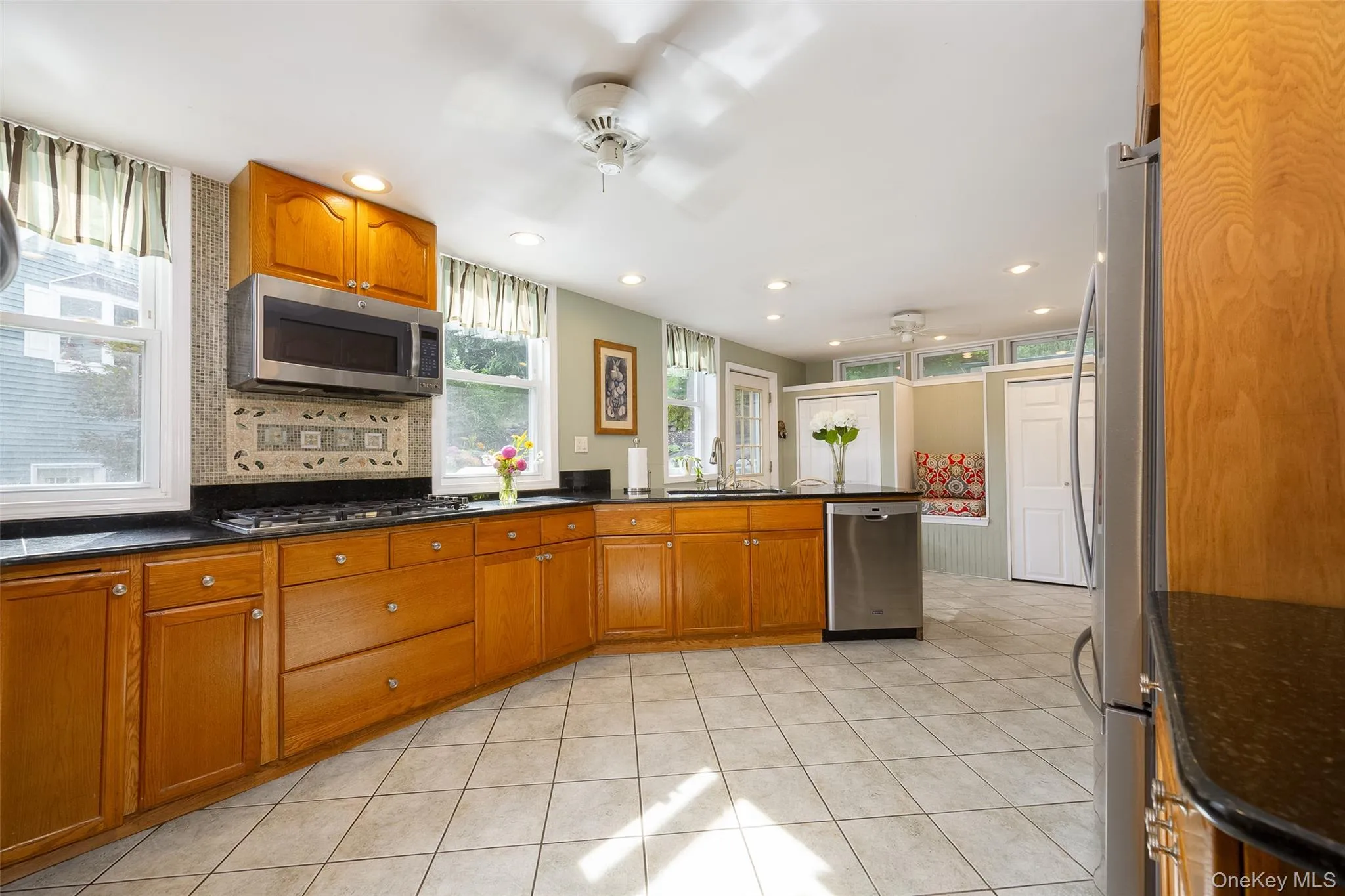125 Vineyard Avenue, Lloyd, NY, 4 Bedrooms Bedrooms, 13 Rooms Rooms,2 BathroomsBathrooms,Residential,For Rent,Vineyard,0,1048382 125 Vineyard Avenue, Lloyd, NY, 4 Bedrooms Bedrooms, 13 Rooms Rooms,2 BathroomsBathrooms,Residential,For Rent,Vineyard,0,1048382