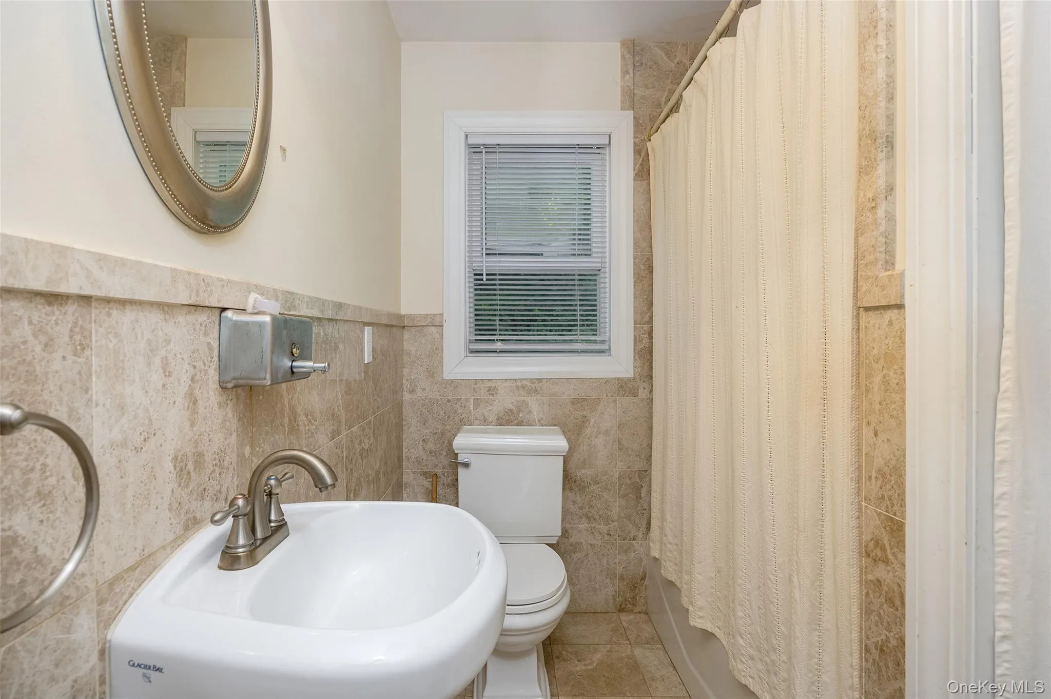 Accessory Space Bathroom Accessory Space Bathroom