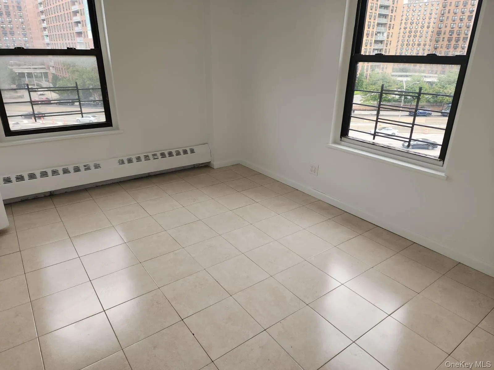 61-15 98th Street, New York, NY, 3 Bedrooms Bedrooms, 6 Rooms Rooms,2 BathroomsBathrooms,Residential Lease,For Rent,98th,0,1048384 61-15 98th Street, New York, NY, 3 Bedrooms Bedrooms, 6 Rooms Rooms,2 BathroomsBathrooms,Residential Lease,For Rent,98th,0,1048384