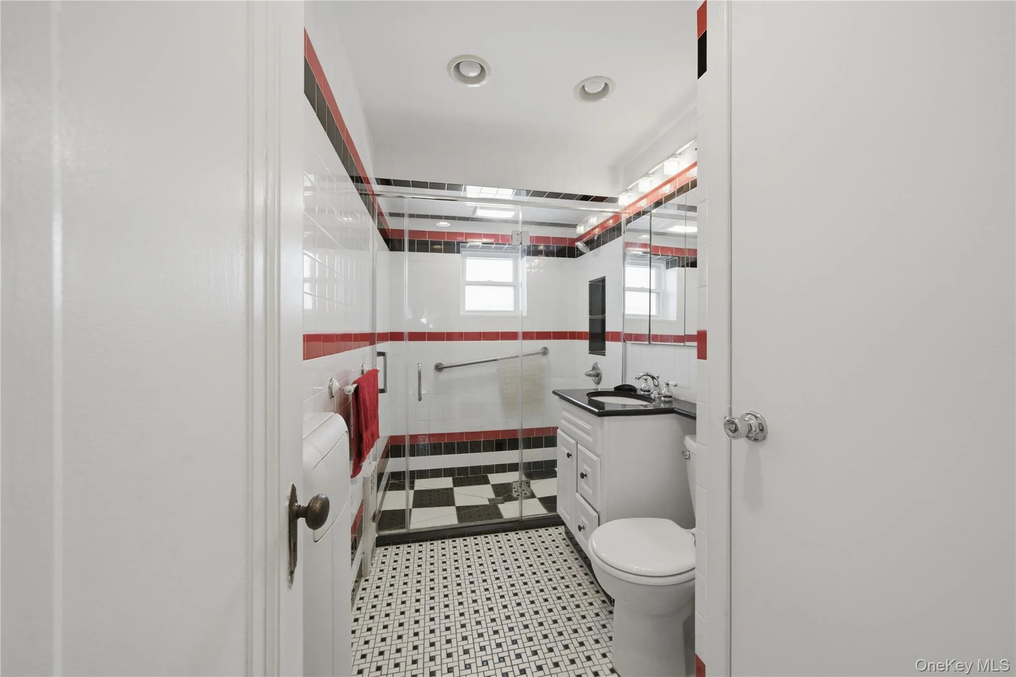 64-91 82nd Place, New York, NY, 3 Bedrooms Bedrooms, 8 Rooms Rooms,2 BathroomsBathrooms,Residential,For Rent,82nd,0,1048388 64-91 82nd Place, New York, NY, 3 Bedrooms Bedrooms, 8 Rooms Rooms,2 BathroomsBathrooms,Residential,For Rent,82nd,0,1048388