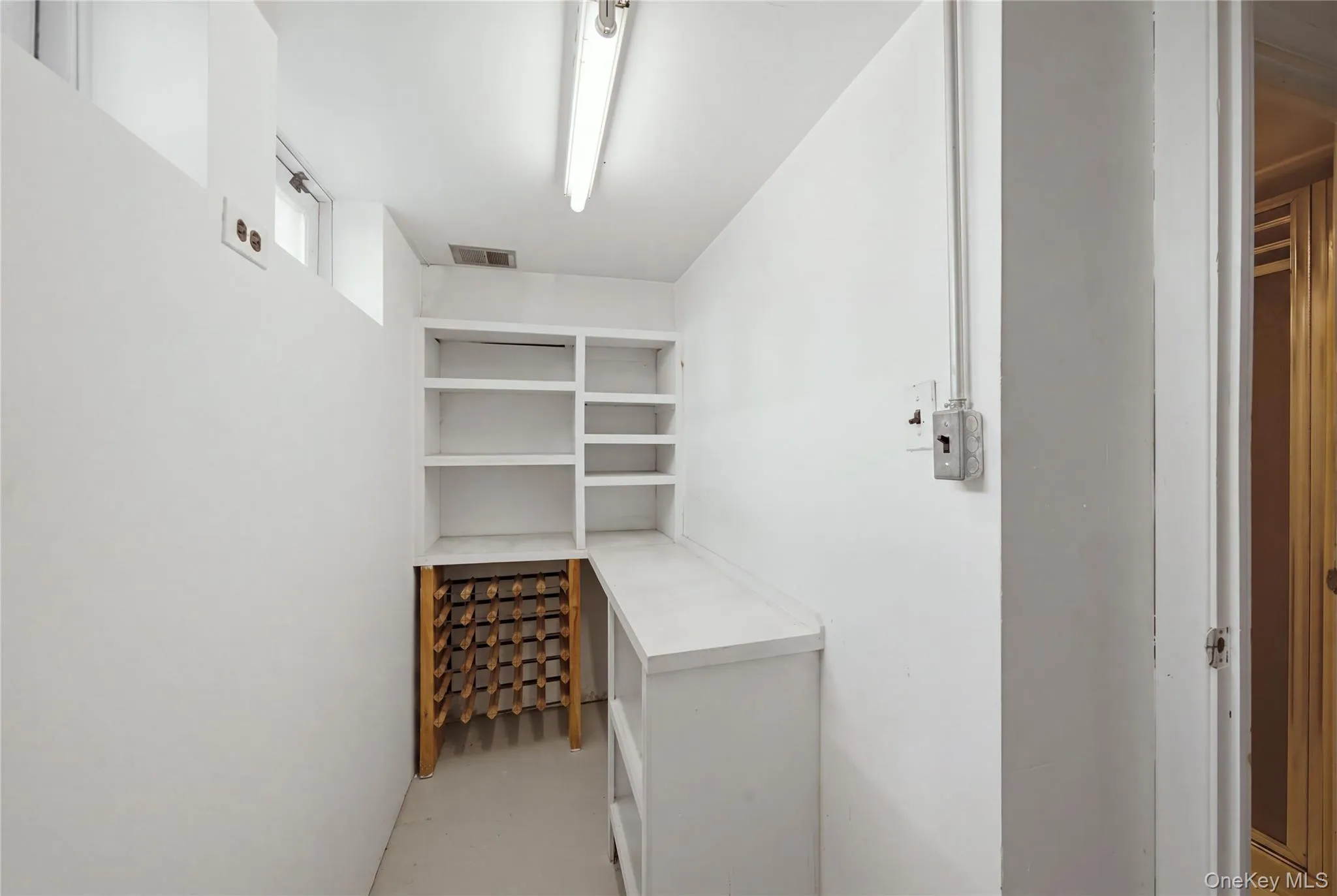 64-91 82nd Place, New York, NY, 3 Bedrooms Bedrooms, 8 Rooms Rooms,2 BathroomsBathrooms,Residential,For Rent,82nd,0,1048388 64-91 82nd Place, New York, NY, 3 Bedrooms Bedrooms, 8 Rooms Rooms,2 BathroomsBathrooms,Residential,For Rent,82nd,0,1048388