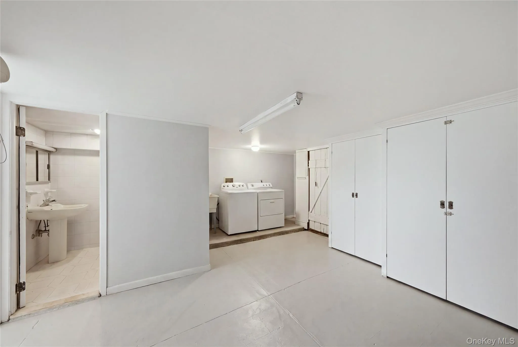 64-91 82nd Place, New York, NY, 3 Bedrooms Bedrooms, 8 Rooms Rooms,2 BathroomsBathrooms,Residential,For Rent,82nd,0,1048388 64-91 82nd Place, New York, NY, 3 Bedrooms Bedrooms, 8 Rooms Rooms,2 BathroomsBathrooms,Residential,For Rent,82nd,0,1048388