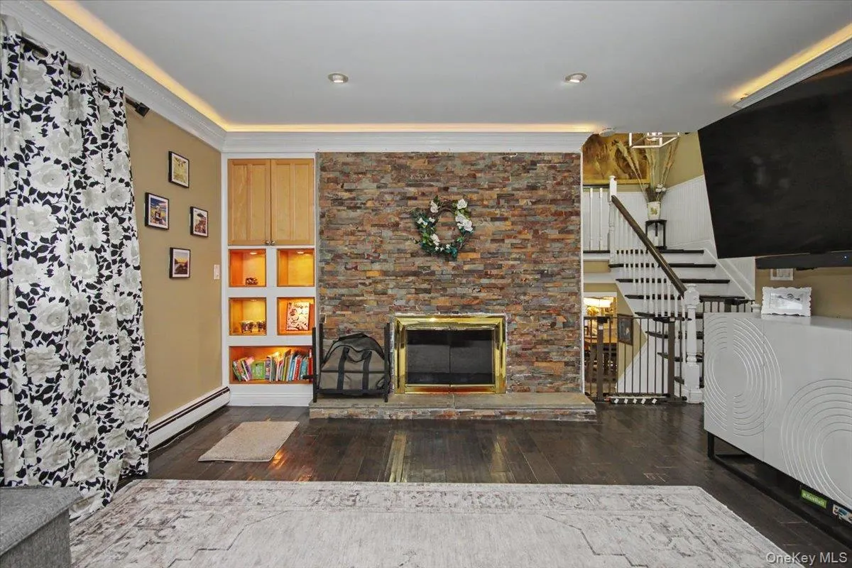 45 Hemlock Trail Court, Carmel, NY, 3 Bedrooms Bedrooms, 8 Rooms Rooms,4 BathroomsBathrooms,Residential,For Rent,Hemlock Trail,0,1048391 45 Hemlock Trail Court, Carmel, NY, 3 Bedrooms Bedrooms, 8 Rooms Rooms,4 BathroomsBathrooms,Residential,For Rent,Hemlock Trail,0,1048391