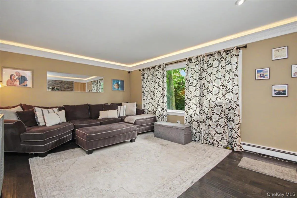 45 Hemlock Trail Court, Carmel, NY, 3 Bedrooms Bedrooms, 8 Rooms Rooms,4 BathroomsBathrooms,Residential,For Rent,Hemlock Trail,0,1048391 45 Hemlock Trail Court, Carmel, NY, 3 Bedrooms Bedrooms, 8 Rooms Rooms,4 BathroomsBathrooms,Residential,For Rent,Hemlock Trail,0,1048391