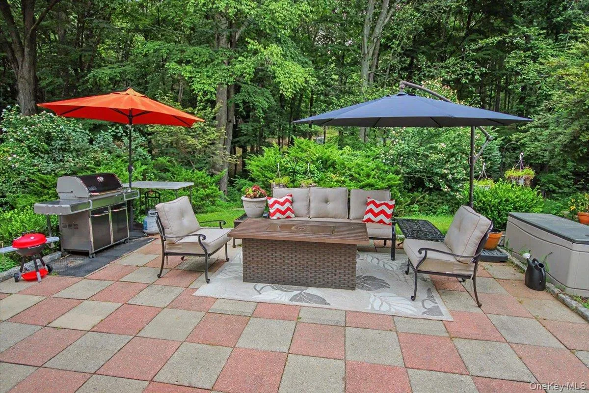 45 Hemlock Trail Court, Carmel, NY, 3 Bedrooms Bedrooms, 8 Rooms Rooms,4 BathroomsBathrooms,Residential,For Rent,Hemlock Trail,0,1048391 45 Hemlock Trail Court, Carmel, NY, 3 Bedrooms Bedrooms, 8 Rooms Rooms,4 BathroomsBathrooms,Residential,For Rent,Hemlock Trail,0,1048391