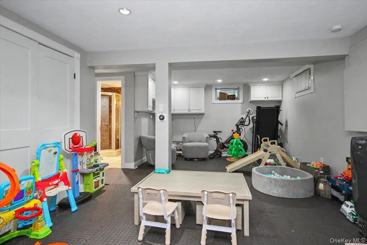 45 Hemlock Trail Court, Carmel, NY, 3 Bedrooms Bedrooms, 8 Rooms Rooms,4 BathroomsBathrooms,Residential,For Rent,Hemlock Trail,0,1048391 45 Hemlock Trail Court, Carmel, NY, 3 Bedrooms Bedrooms, 8 Rooms Rooms,4 BathroomsBathrooms,Residential,For Rent,Hemlock Trail,0,1048391
