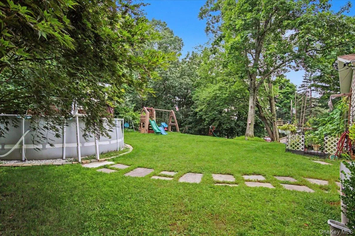 45 Hemlock Trail Court, Carmel, NY, 3 Bedrooms Bedrooms, 8 Rooms Rooms,4 BathroomsBathrooms,Residential,For Rent,Hemlock Trail,0,1048391 45 Hemlock Trail Court, Carmel, NY, 3 Bedrooms Bedrooms, 8 Rooms Rooms,4 BathroomsBathrooms,Residential,For Rent,Hemlock Trail,0,1048391