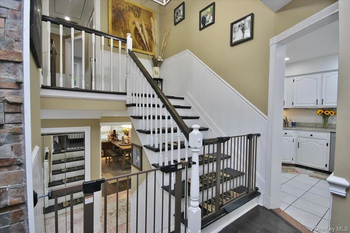 45 Hemlock Trail Court, Carmel, NY, 3 Bedrooms Bedrooms, 8 Rooms Rooms,4 BathroomsBathrooms,Residential,For Rent,Hemlock Trail,0,1048391 45 Hemlock Trail Court, Carmel, NY, 3 Bedrooms Bedrooms, 8 Rooms Rooms,4 BathroomsBathrooms,Residential,For Rent,Hemlock Trail,0,1048391