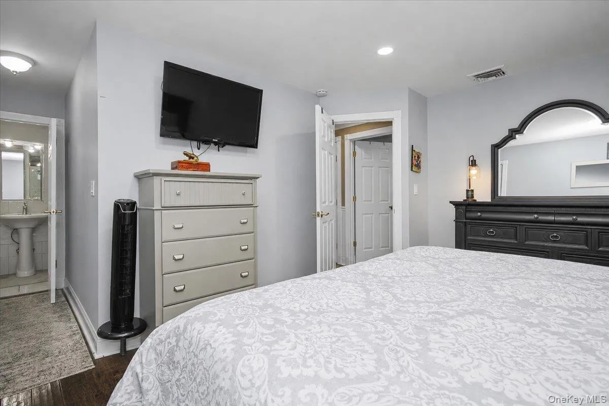 45 Hemlock Trail Court, Carmel, NY, 3 Bedrooms Bedrooms, 8 Rooms Rooms,4 BathroomsBathrooms,Residential,For Rent,Hemlock Trail,0,1048391 45 Hemlock Trail Court, Carmel, NY, 3 Bedrooms Bedrooms, 8 Rooms Rooms,4 BathroomsBathrooms,Residential,For Rent,Hemlock Trail,0,1048391